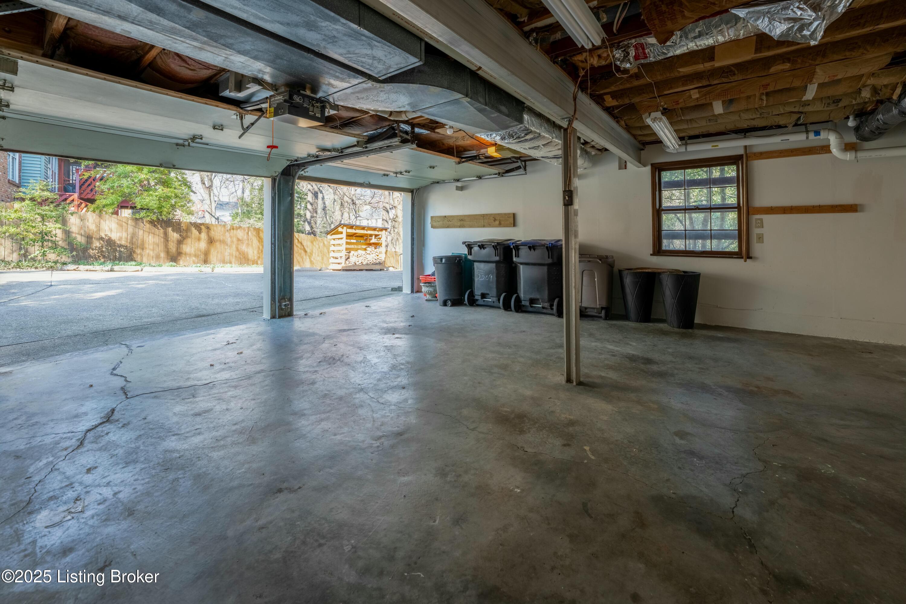 2209 Douglass Woods Ct