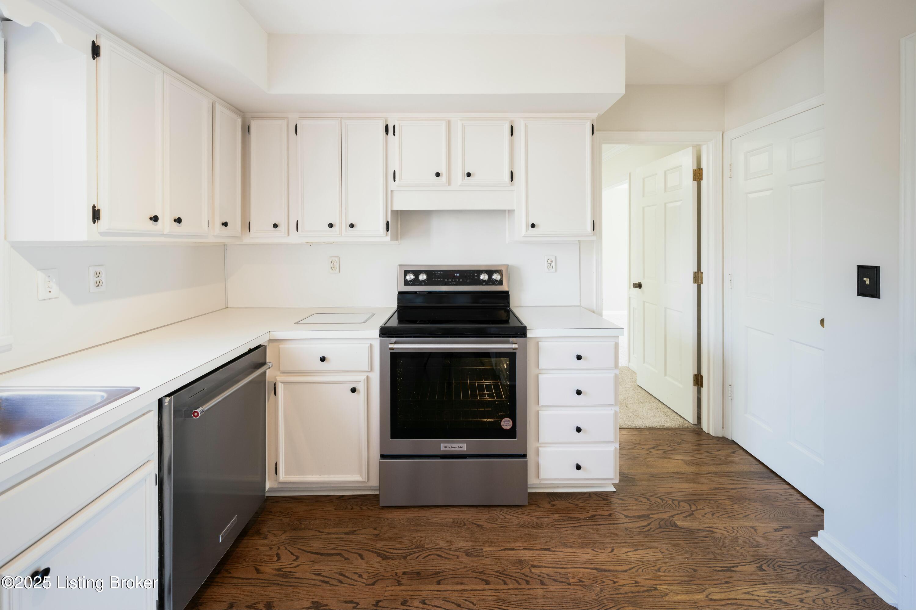 2209 Douglass Woods Ct