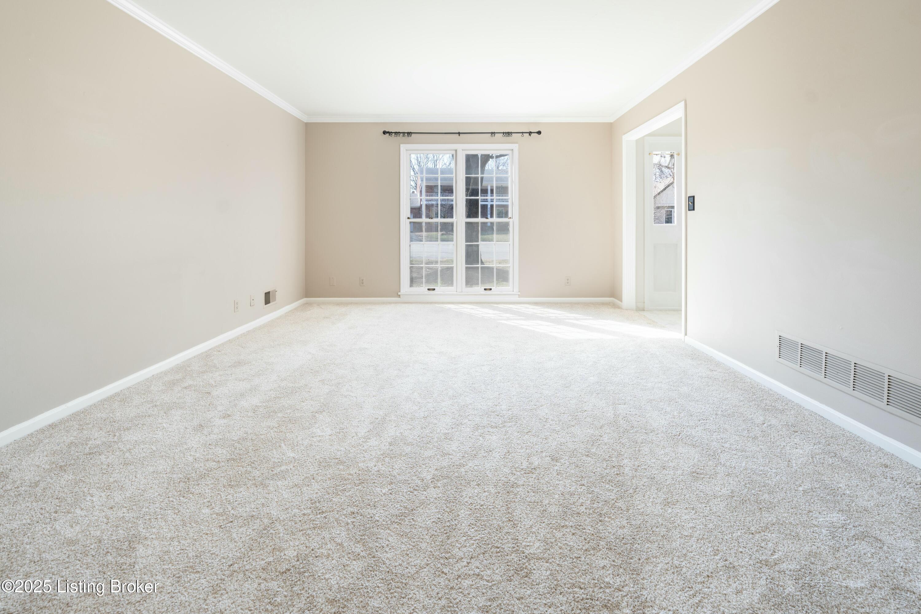 2209 Douglass Woods Ct