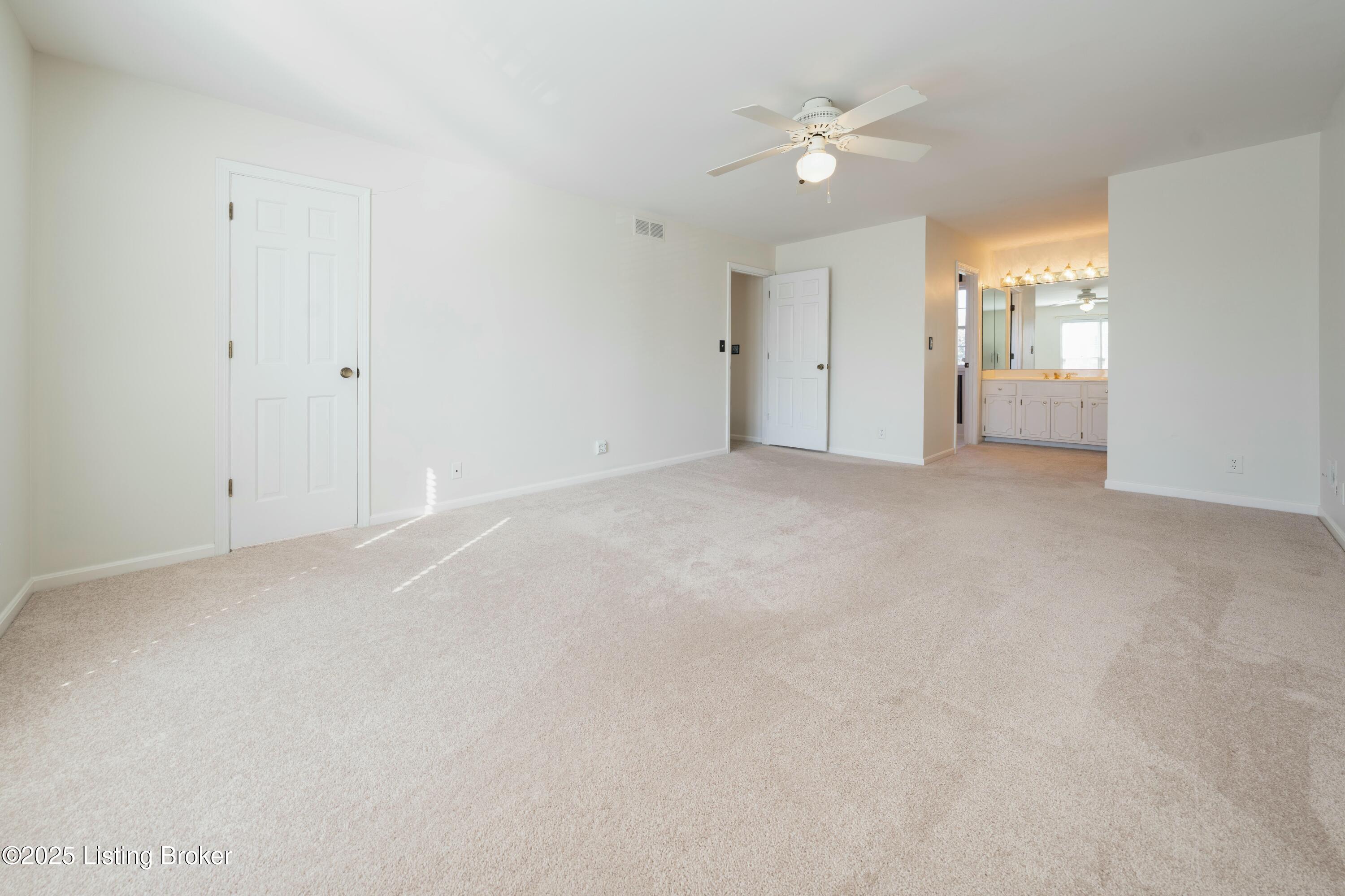 2209 Douglass Woods Ct