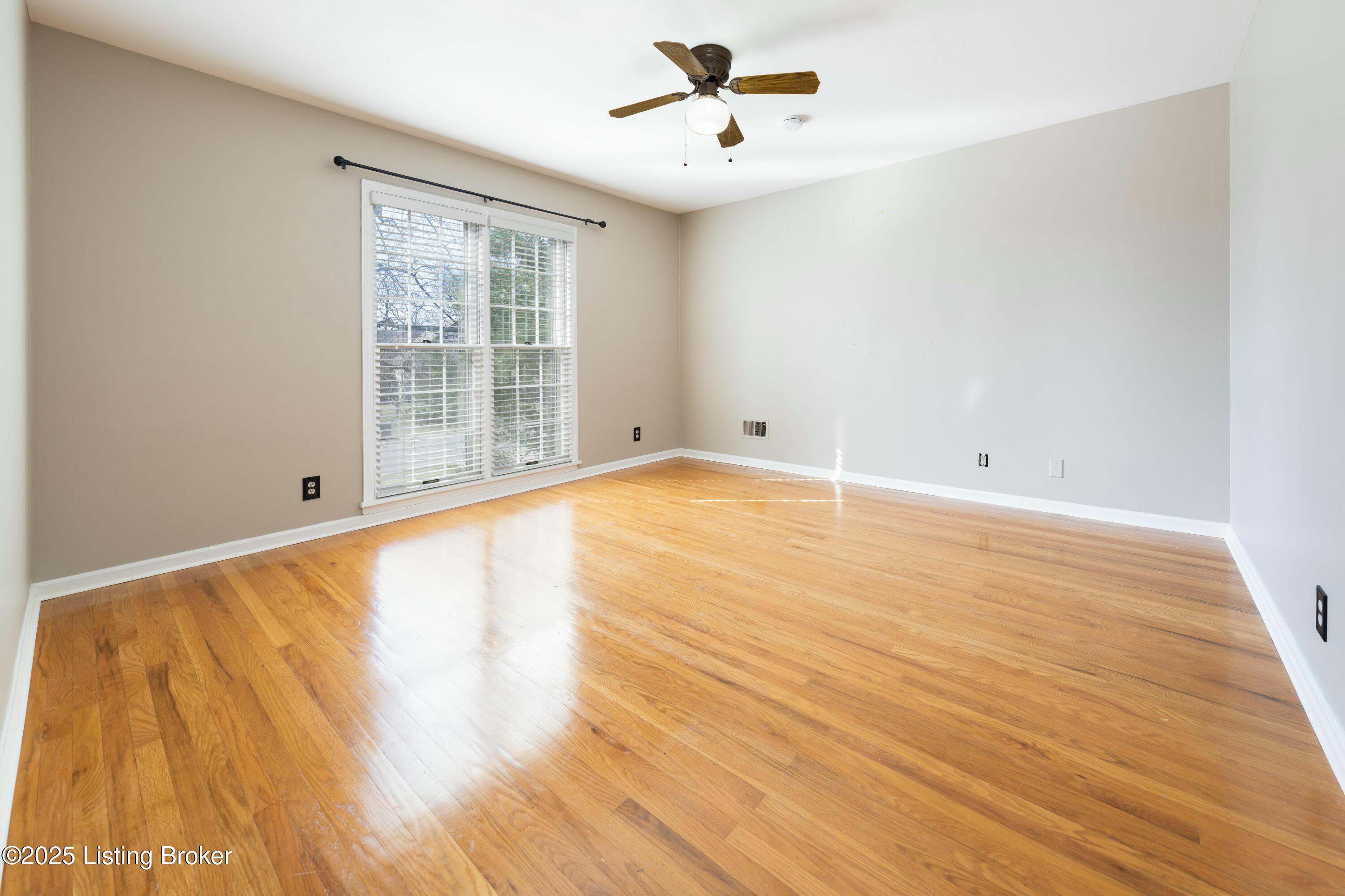 2209 Douglass Woods Ct