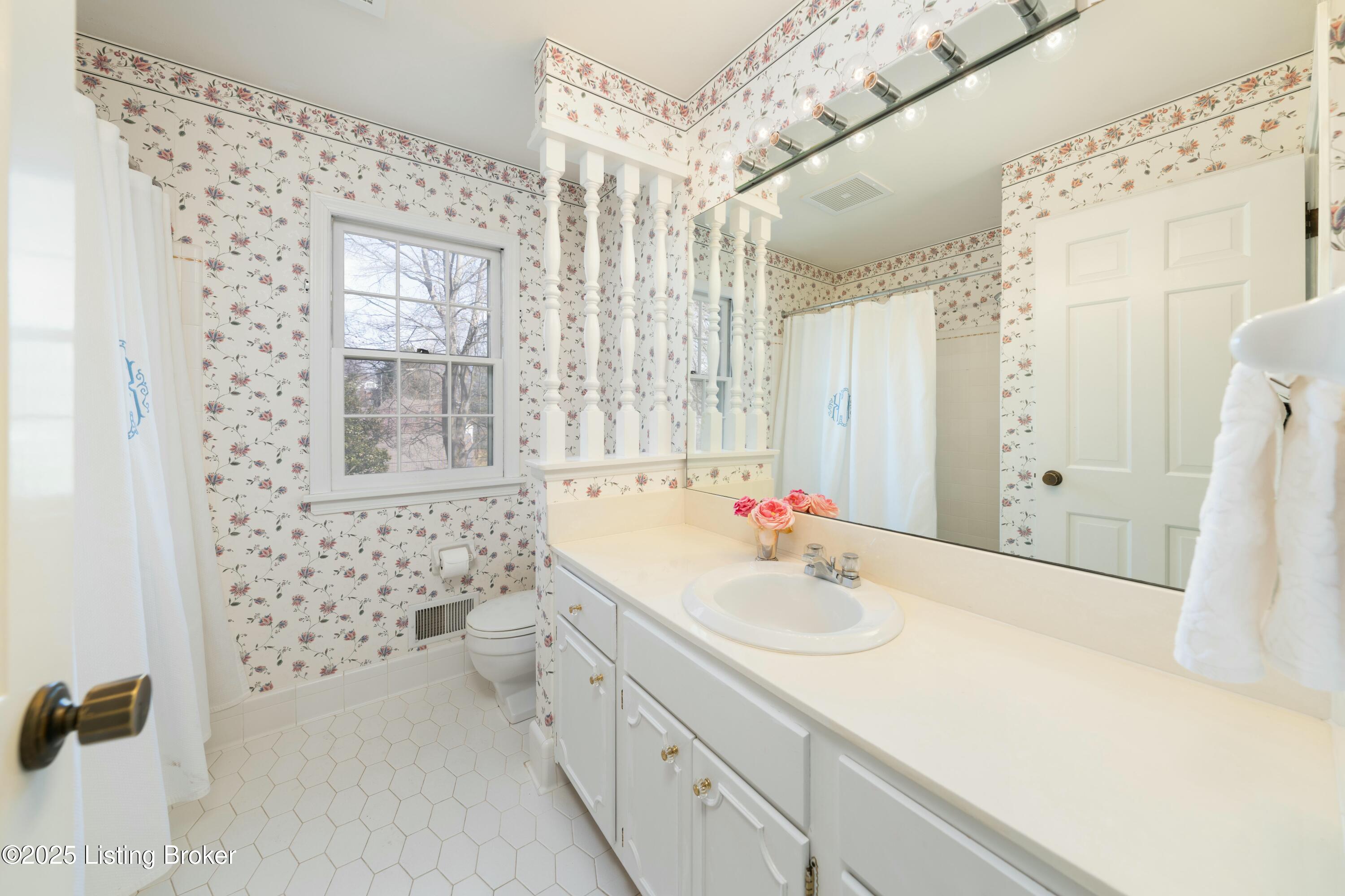 2209 Douglass Woods Ct