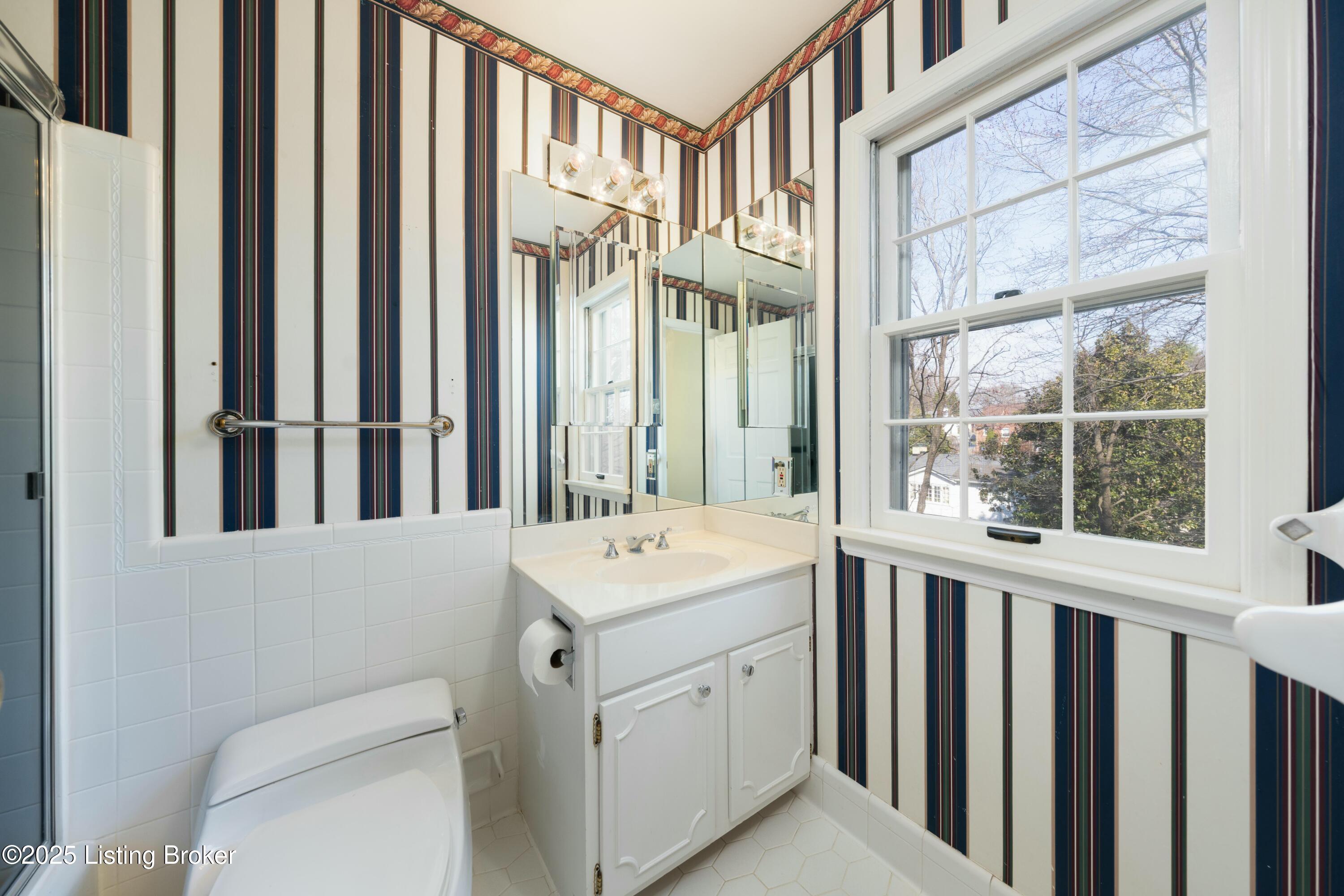 2209 Douglass Woods Ct