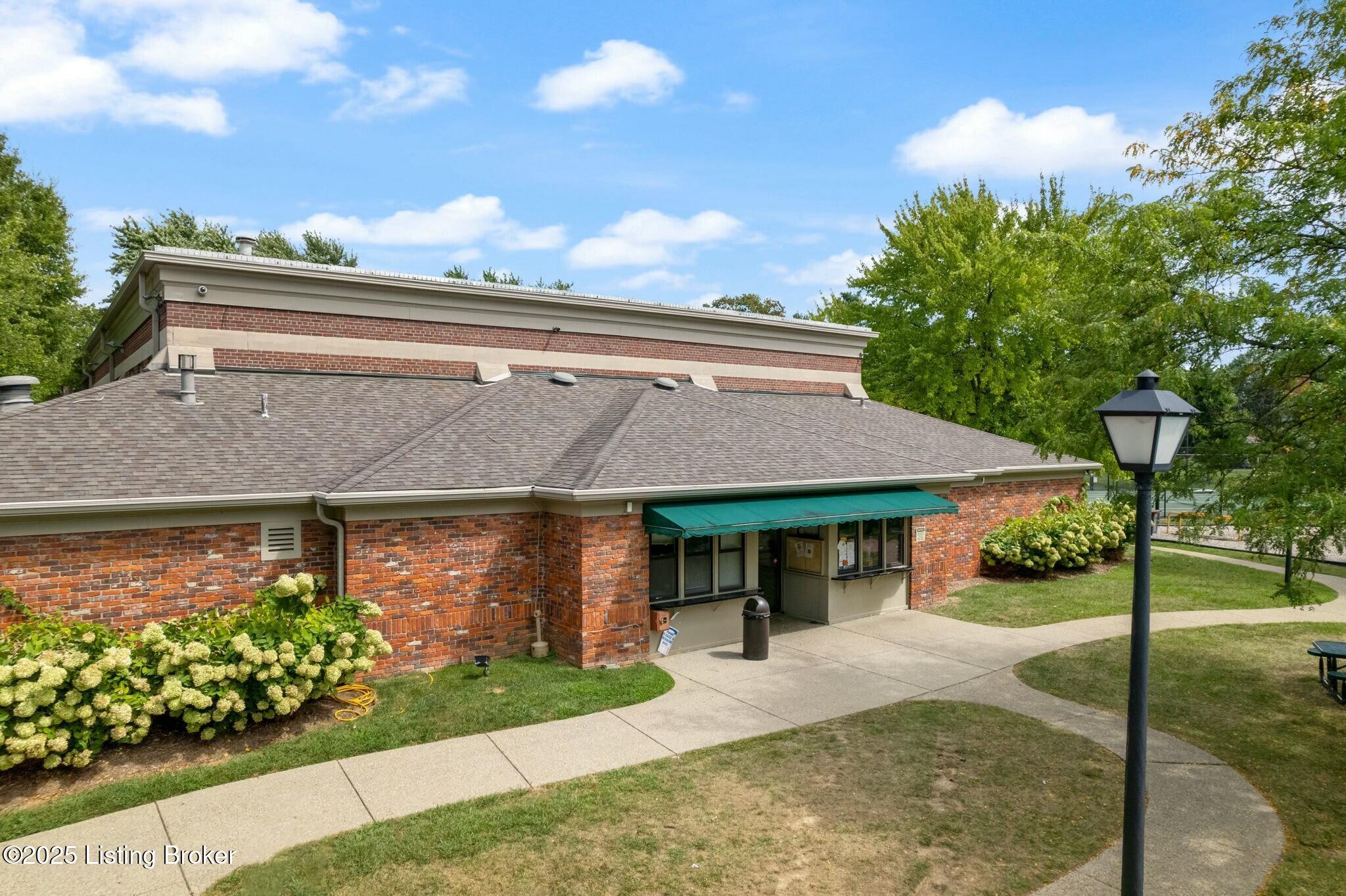 1016 Garden Creek Cir