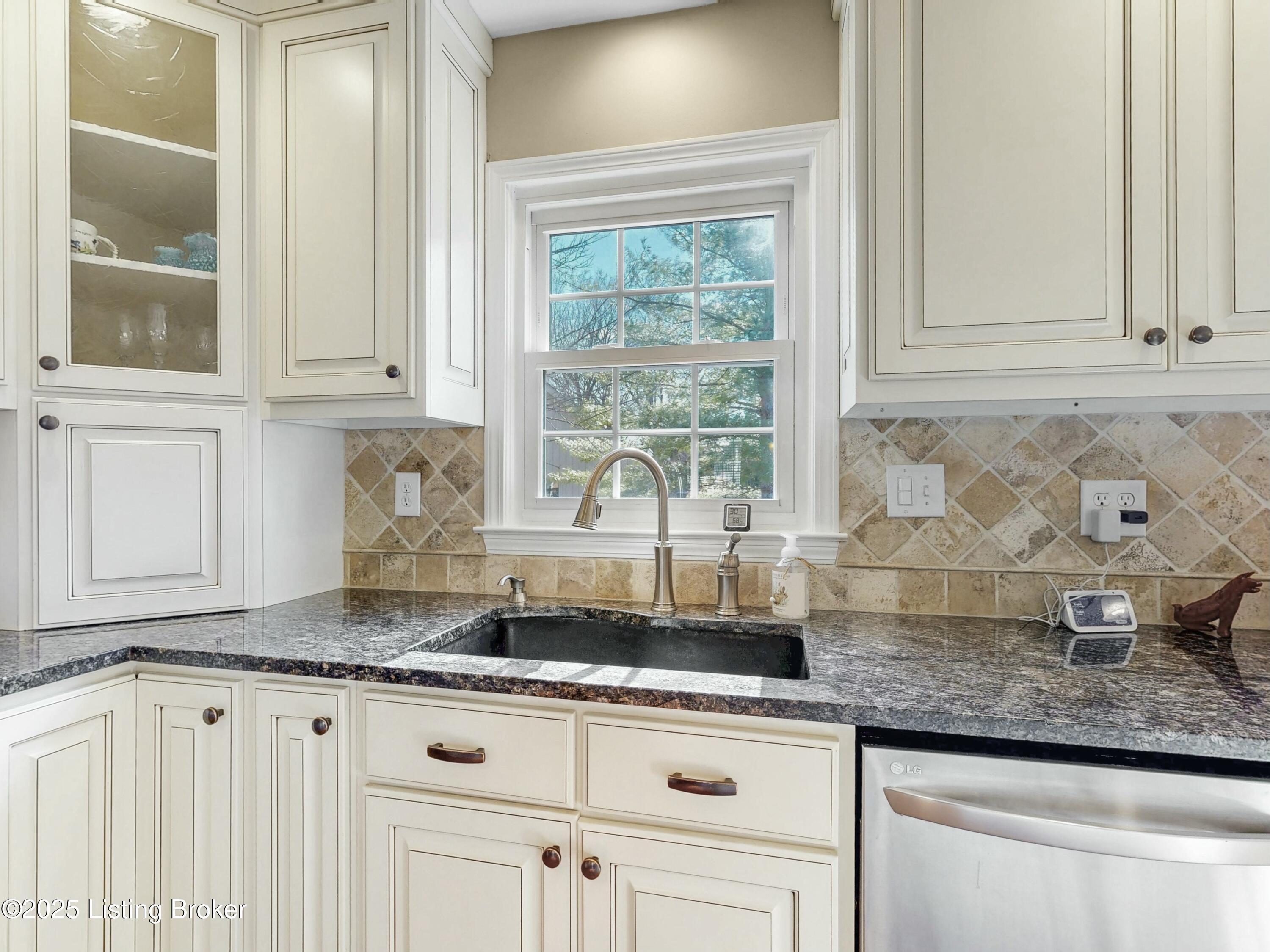 1016 Garden Creek Cir