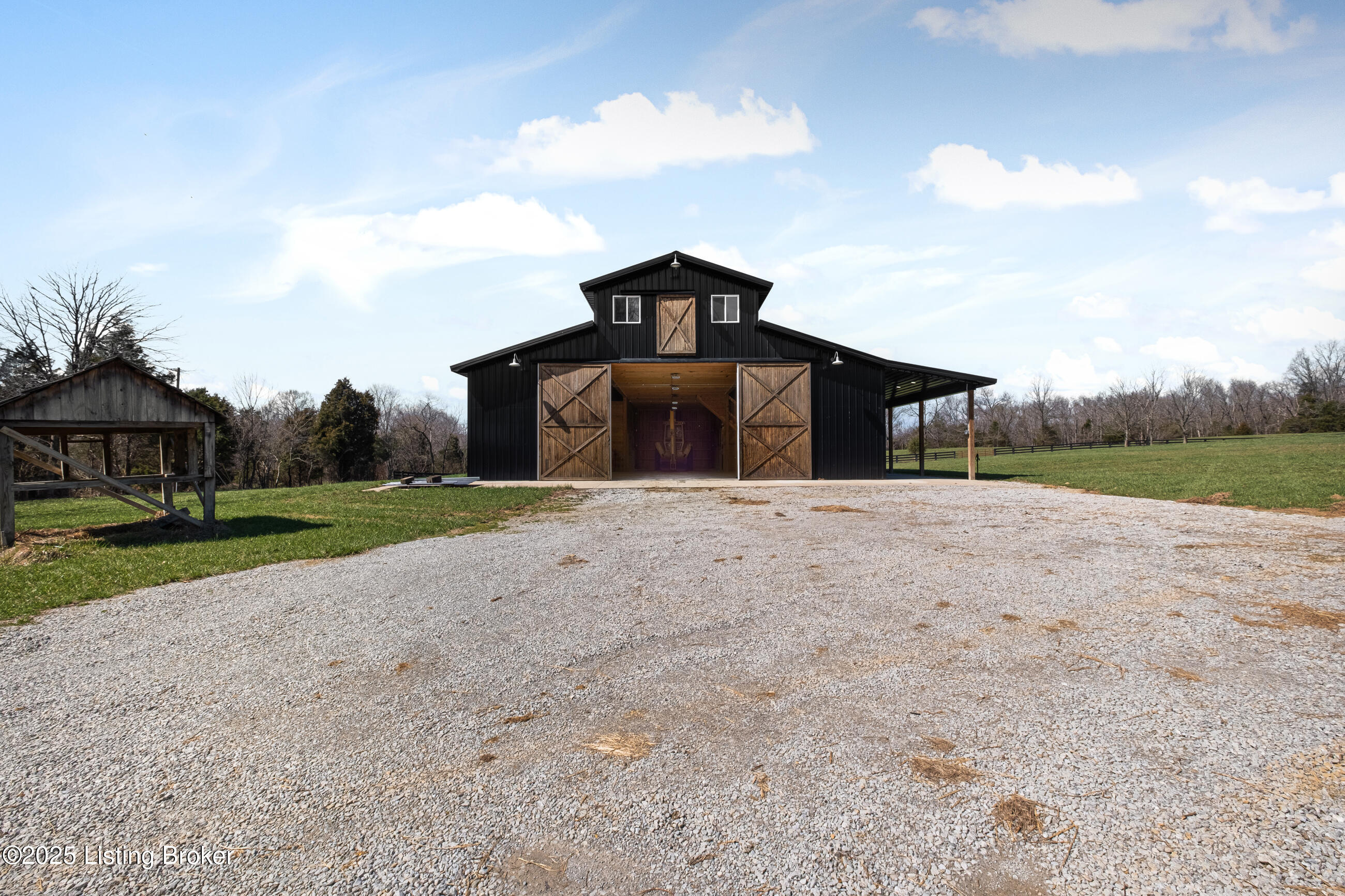 2337 Ash Run Ln