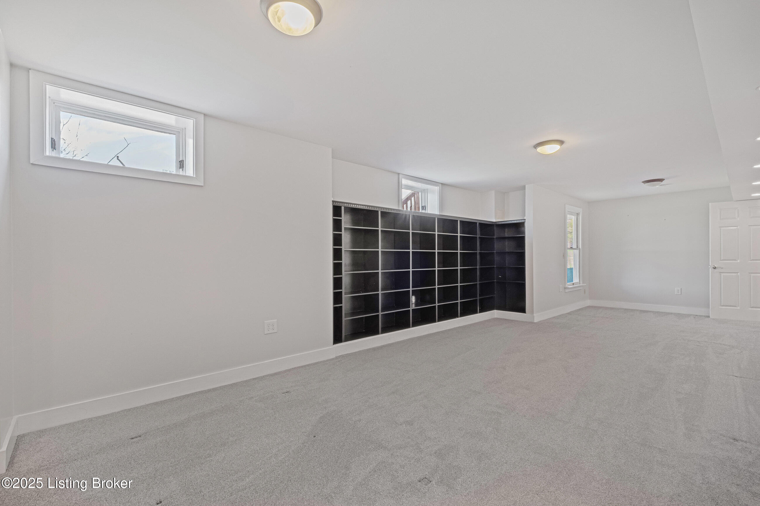 2337 Ash Run Ln