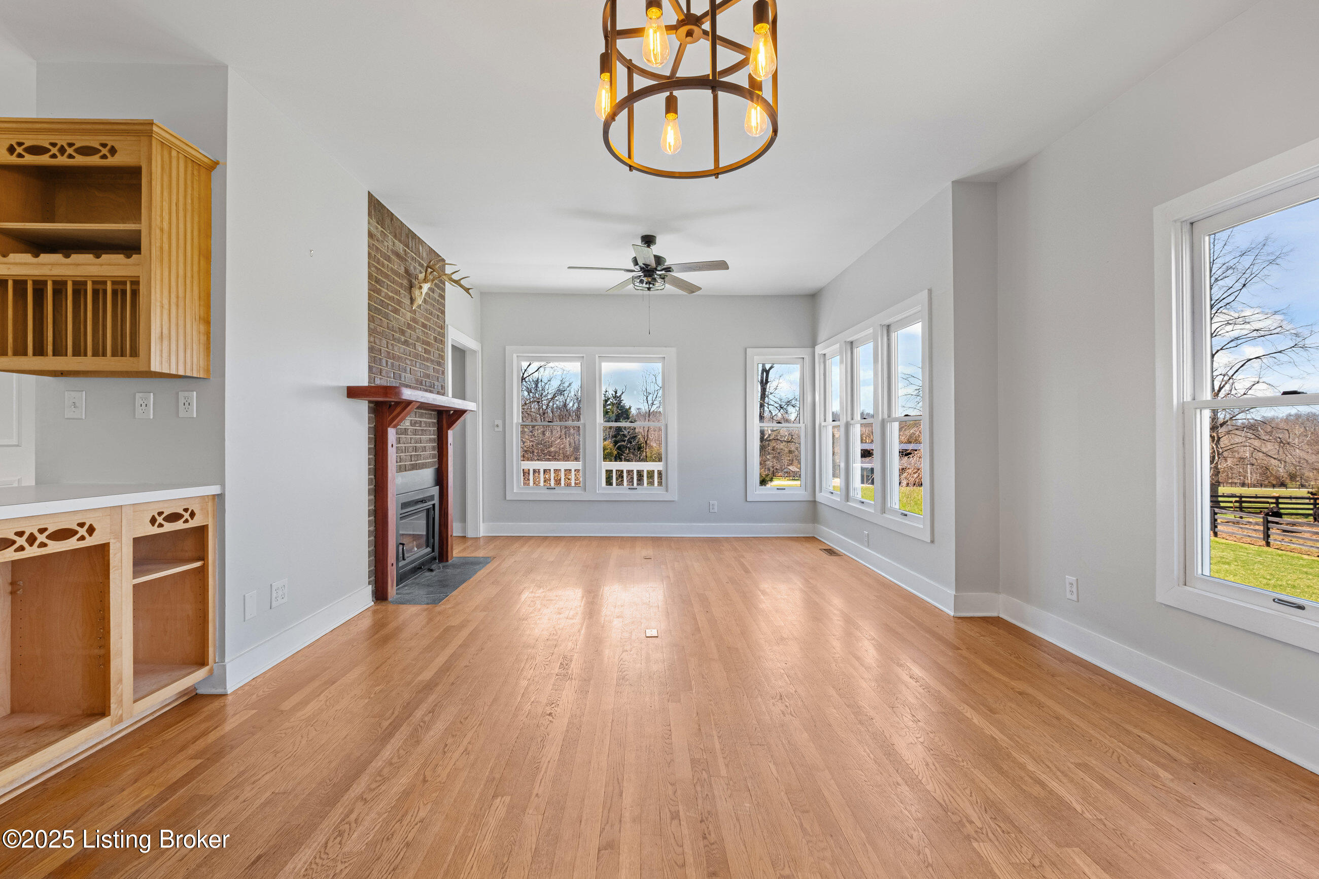 2337 Ash Run Ln