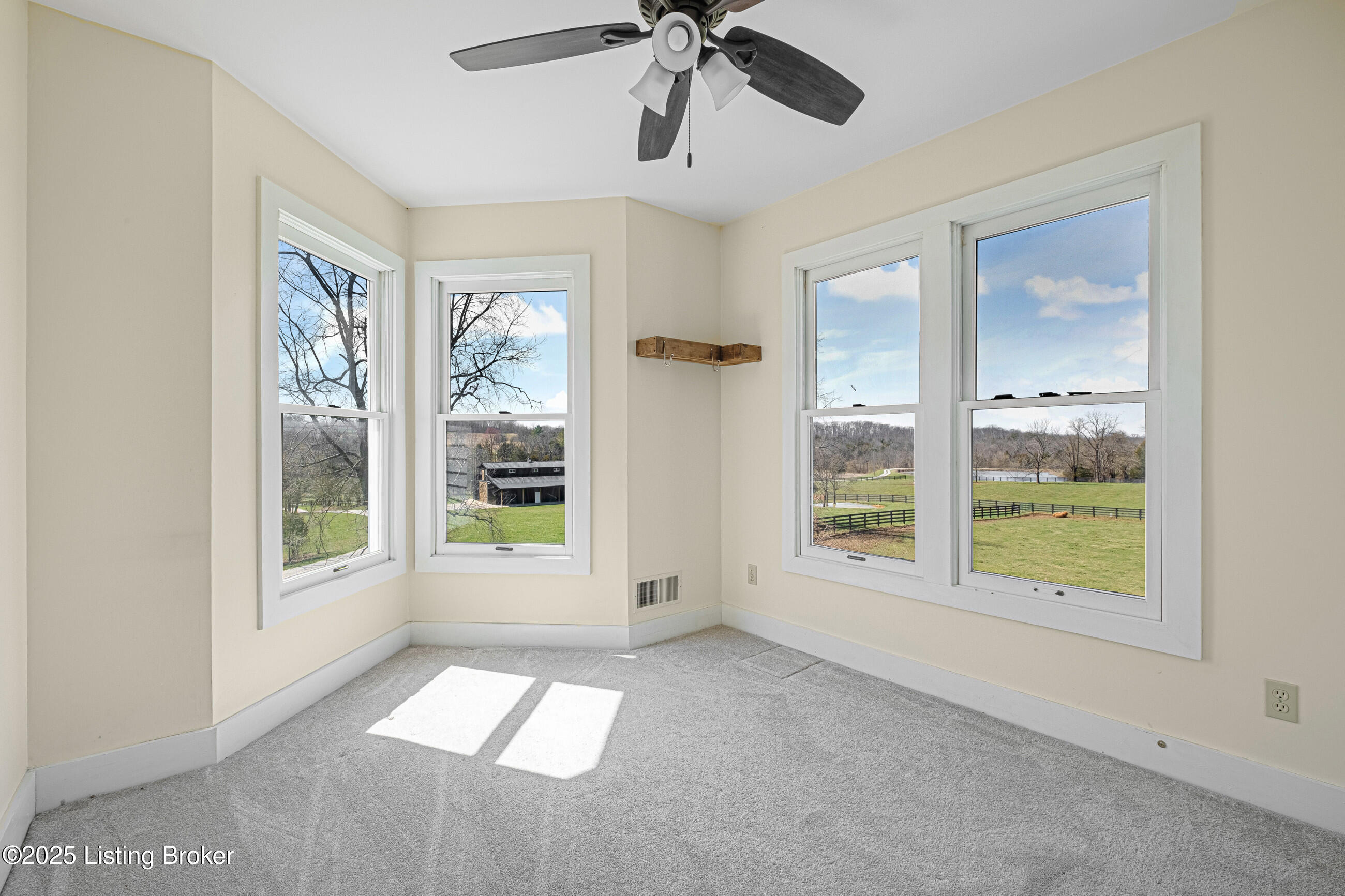 2337 Ash Run Ln