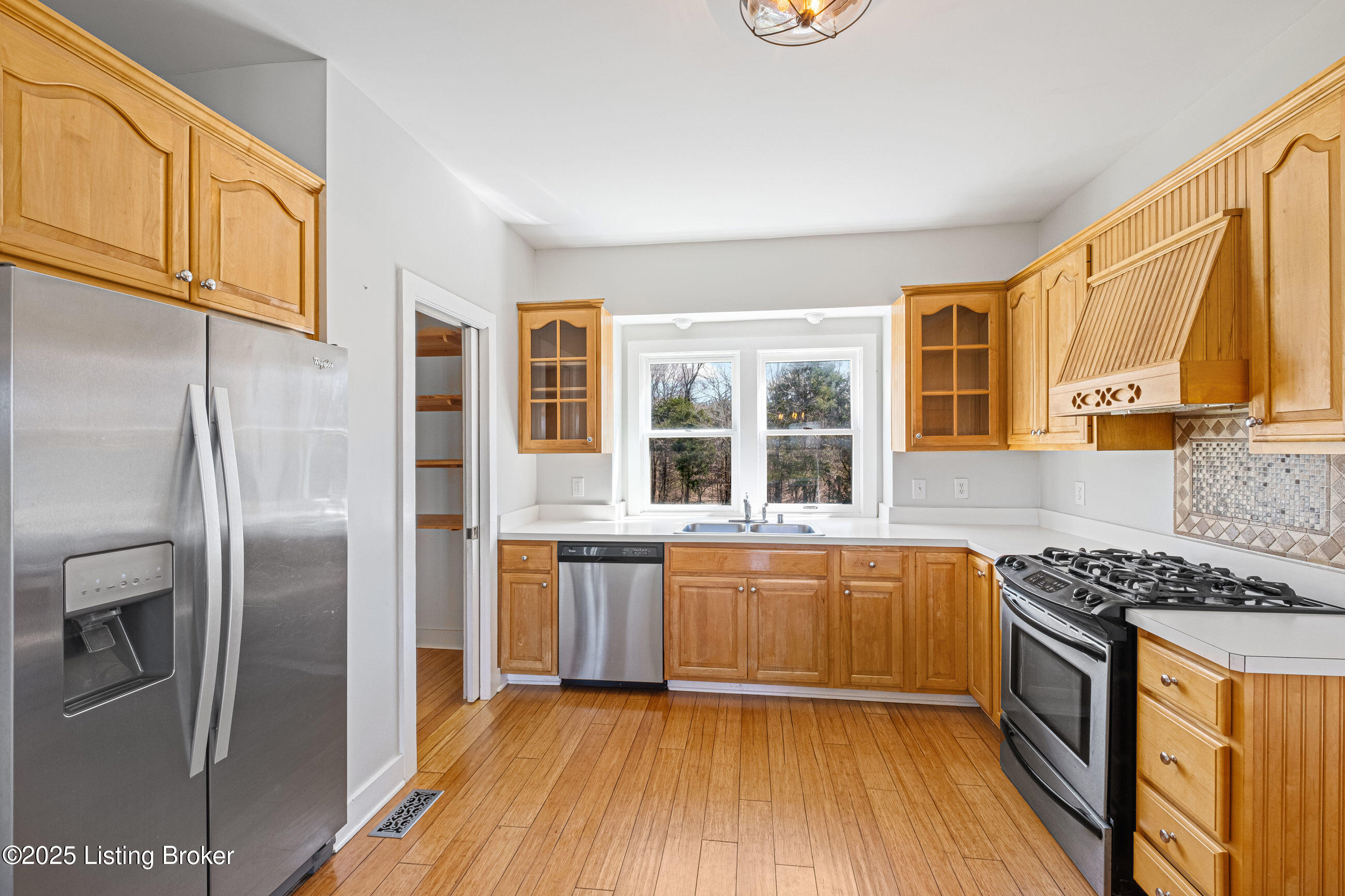 2337 Ash Run Ln