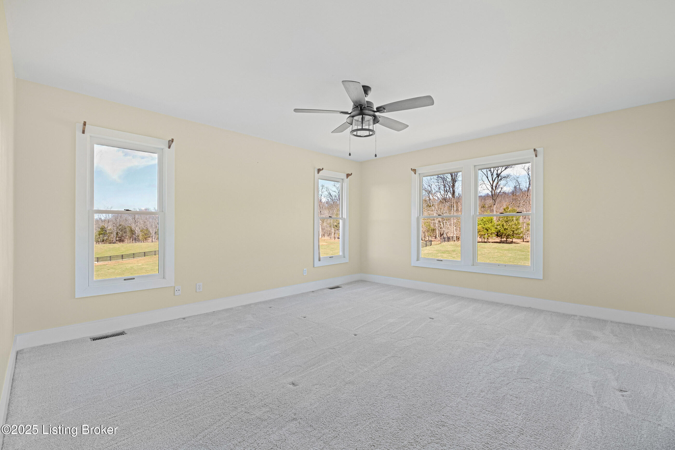 2337 Ash Run Ln