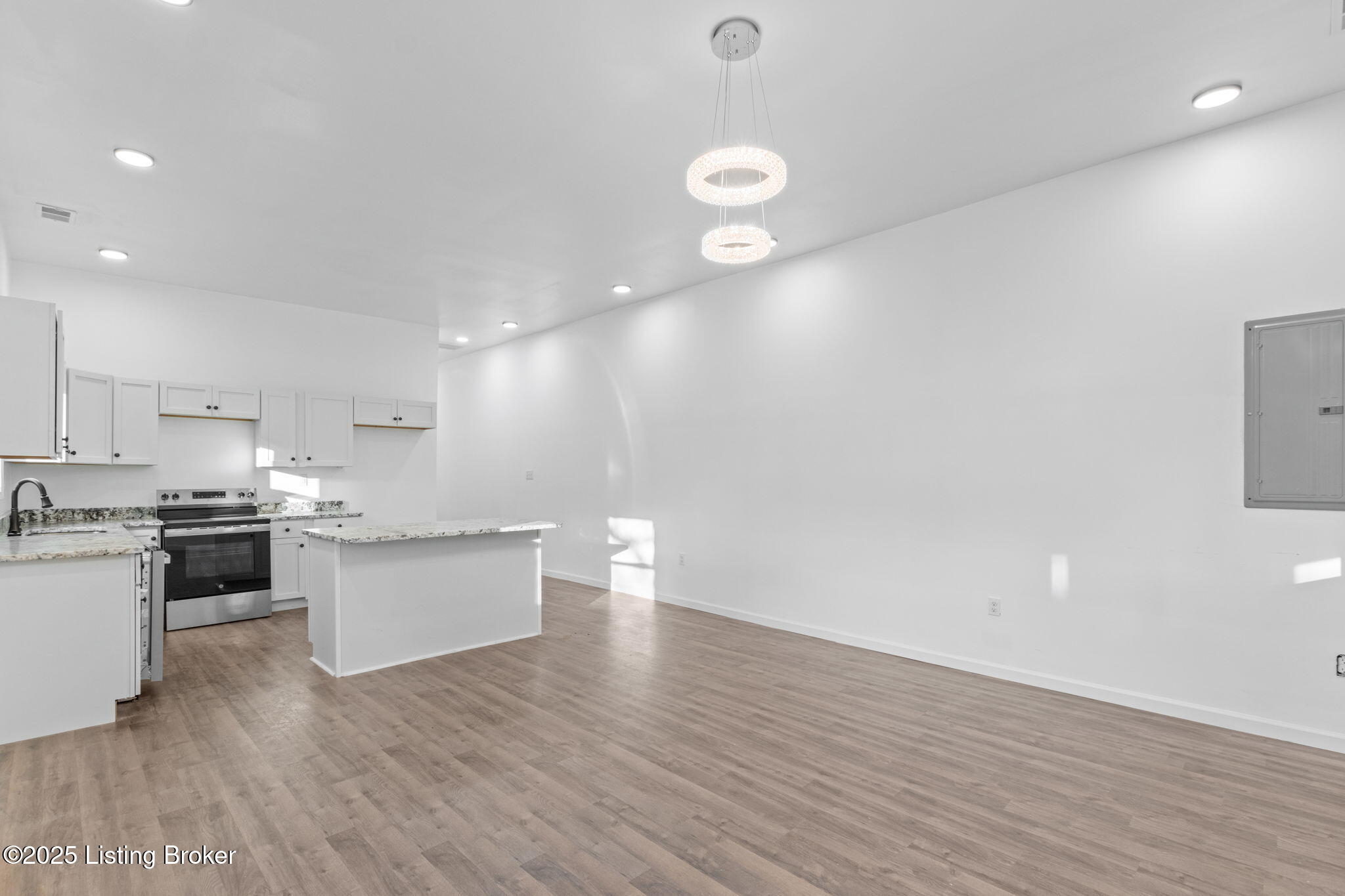 1767 Wilson Ave