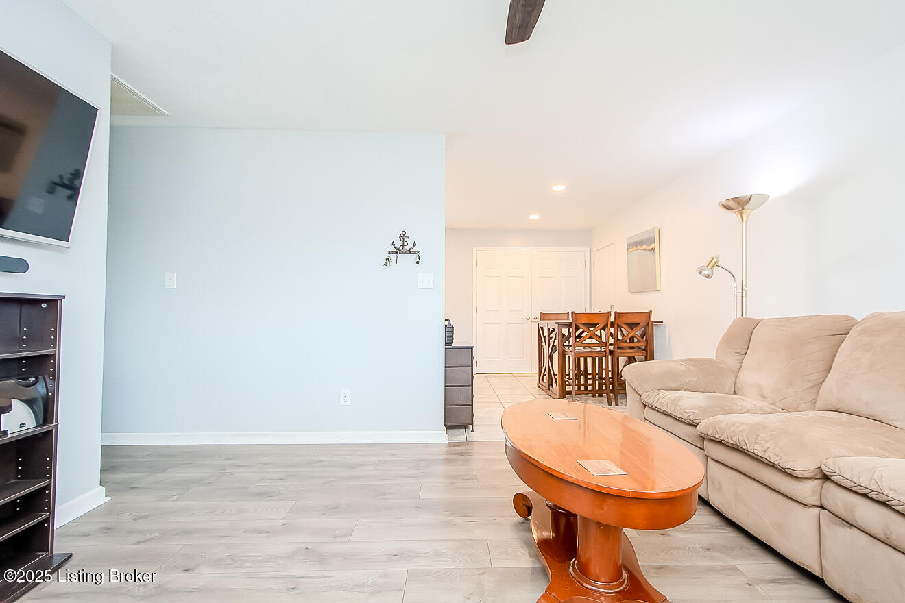 4115 Kurtz Ave