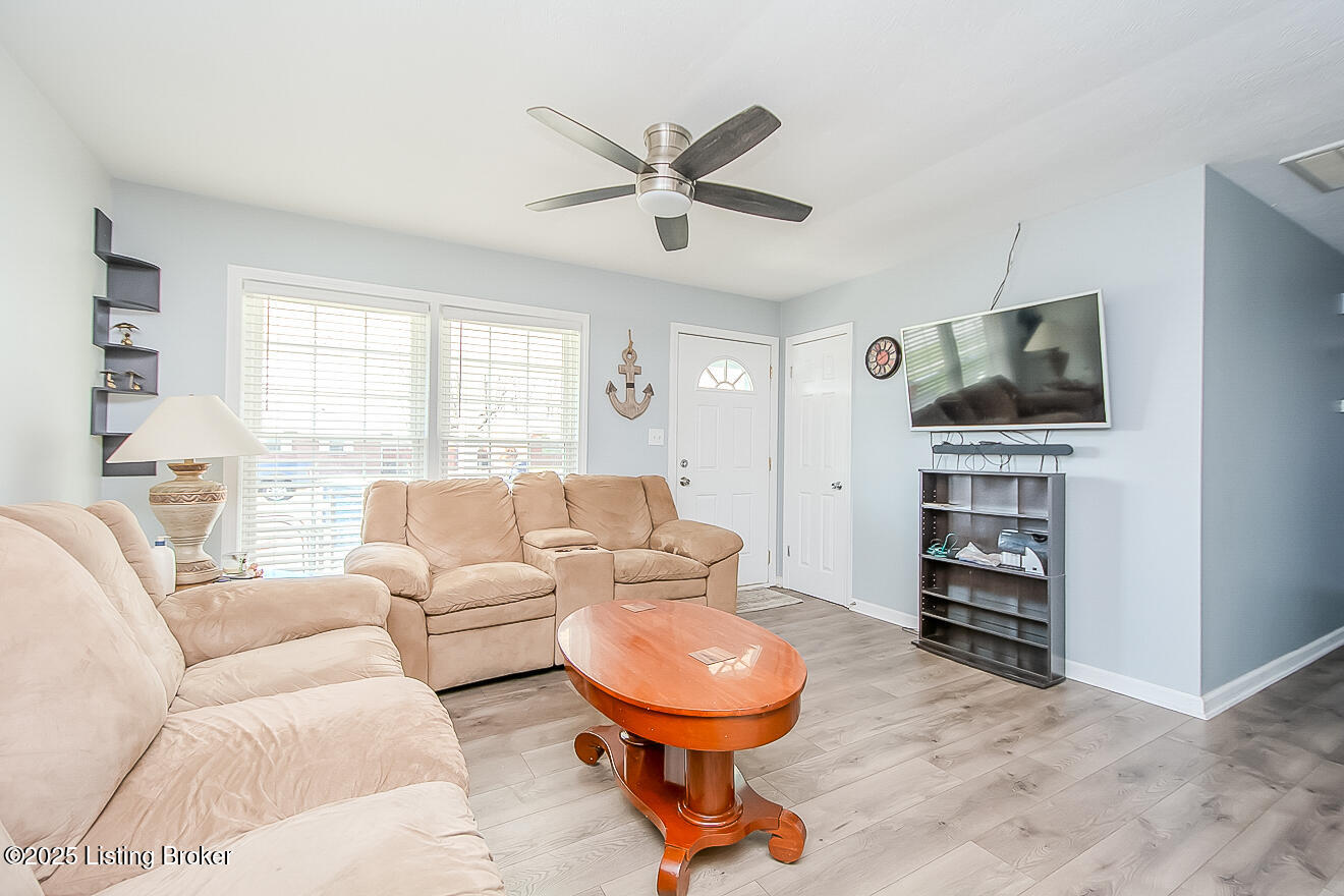 4115 Kurtz Ave