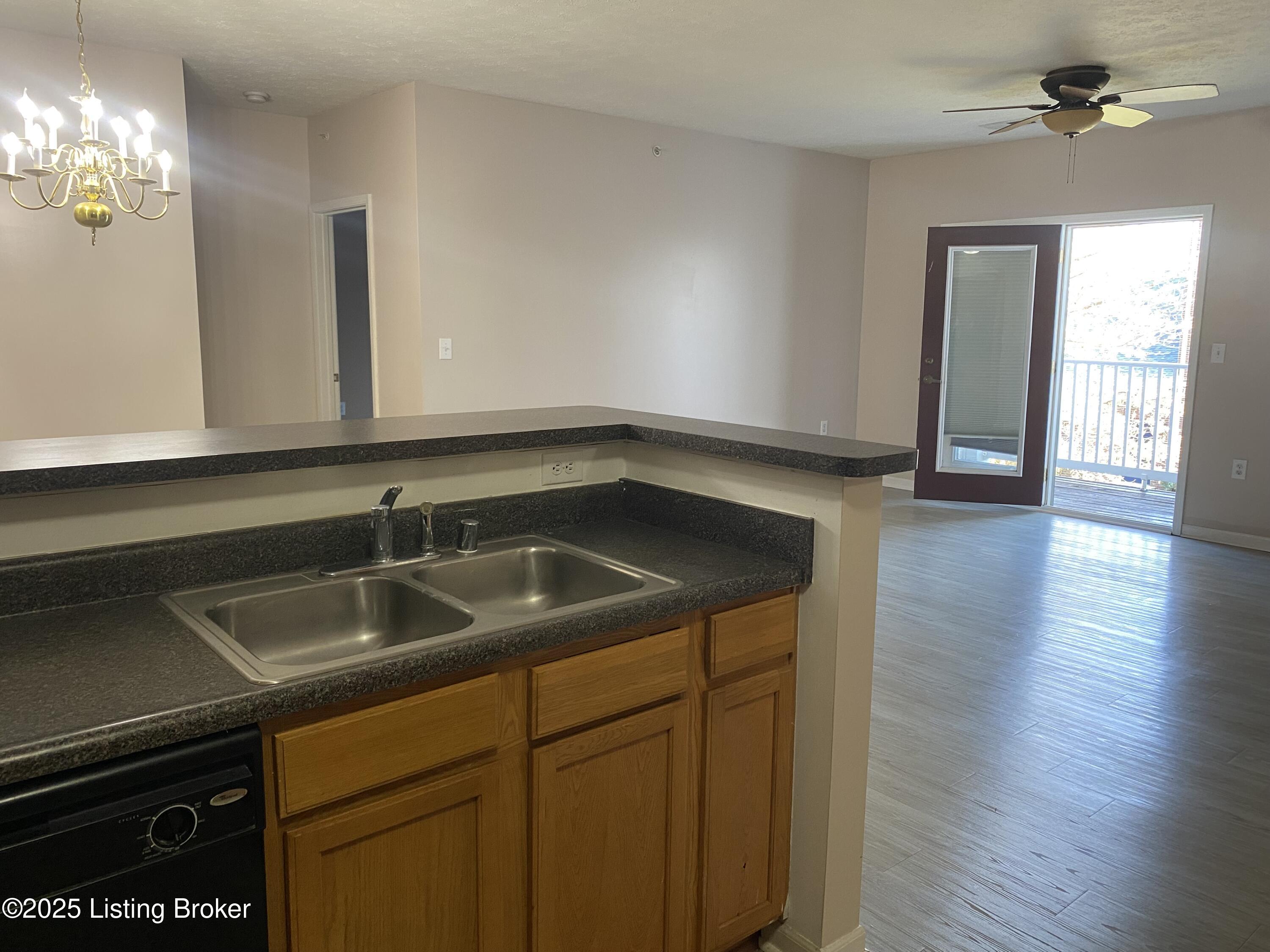2602 Aristocrat Pl 203