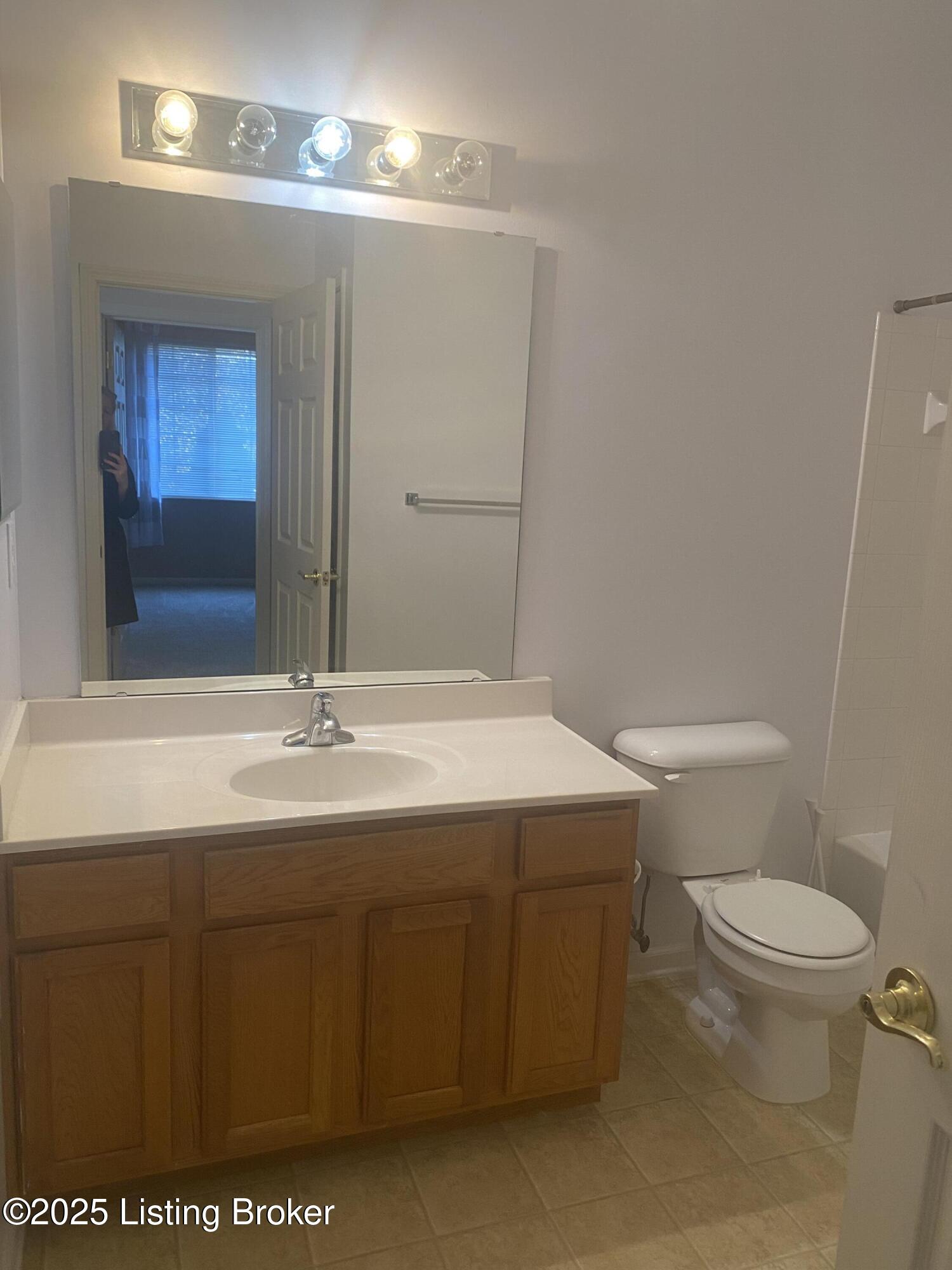 2602 Aristocrat Pl 203