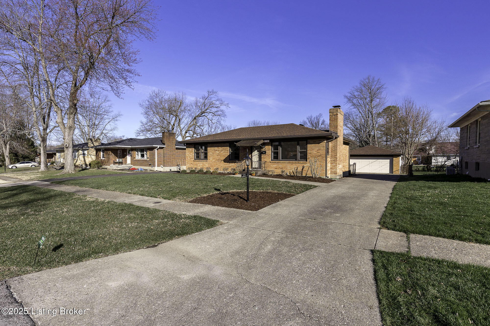 12309 Davidson Dr