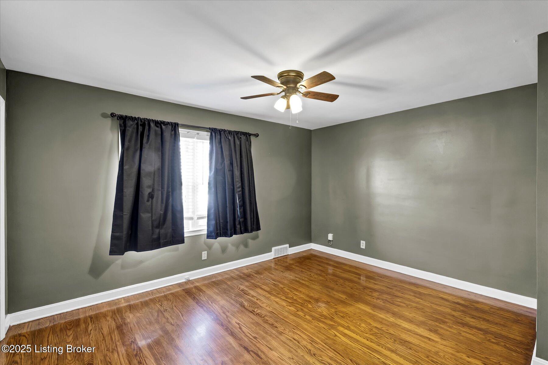 4251 Regina Ln