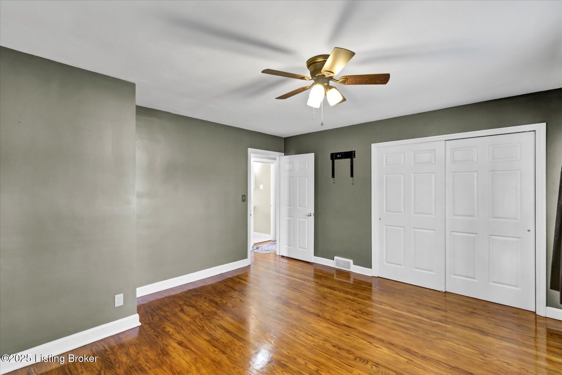 4251 Regina Ln