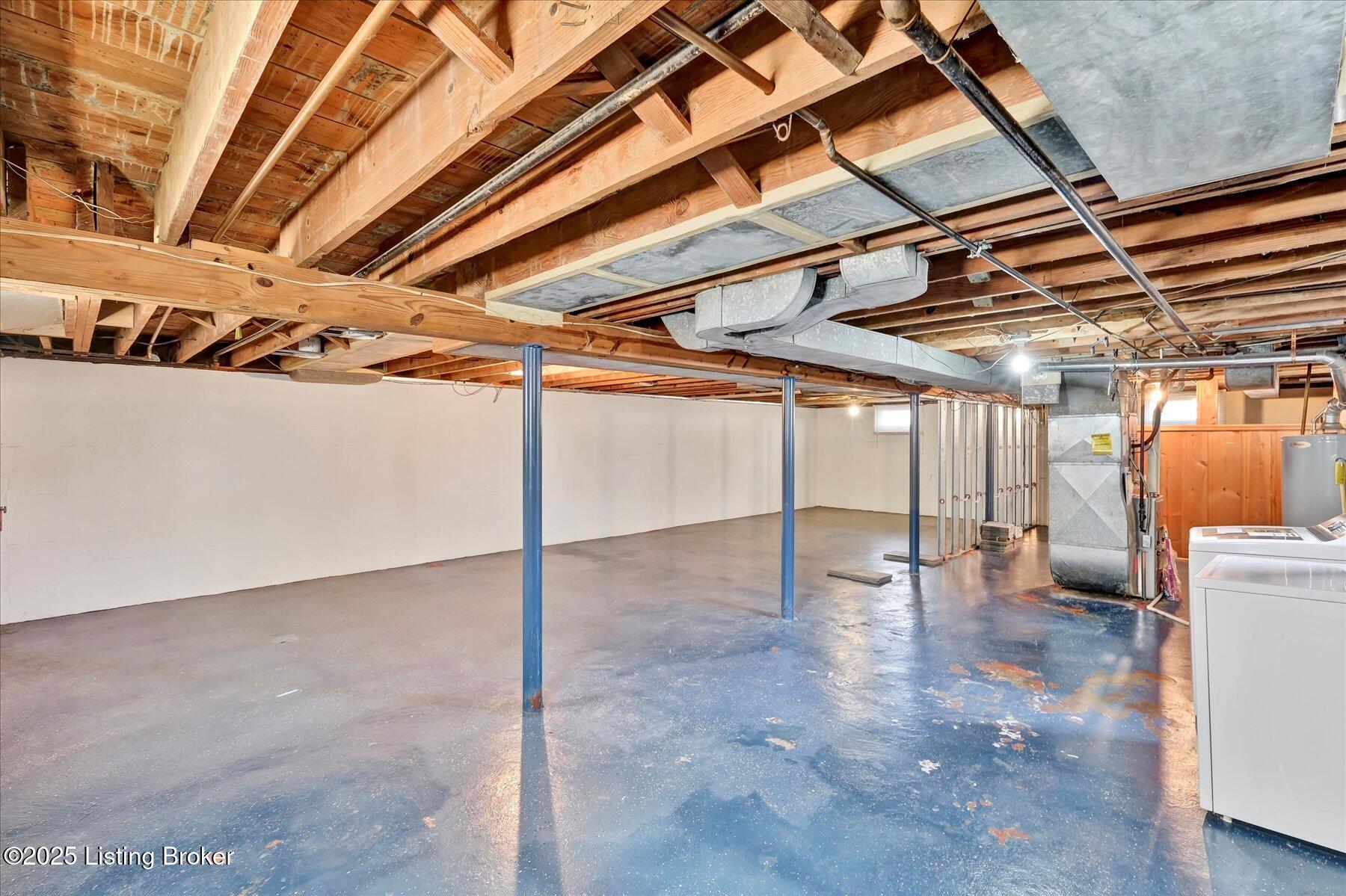 4251 Regina Ln