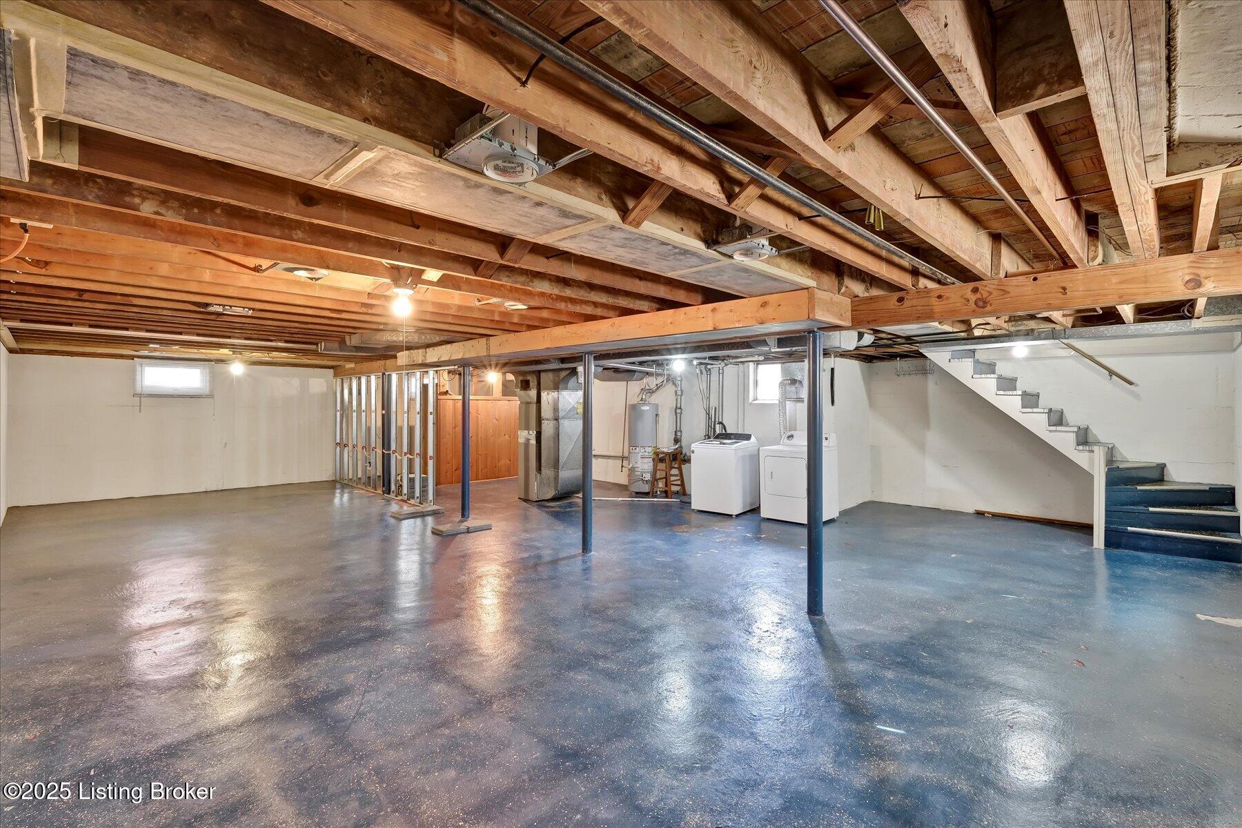4251 Regina Ln