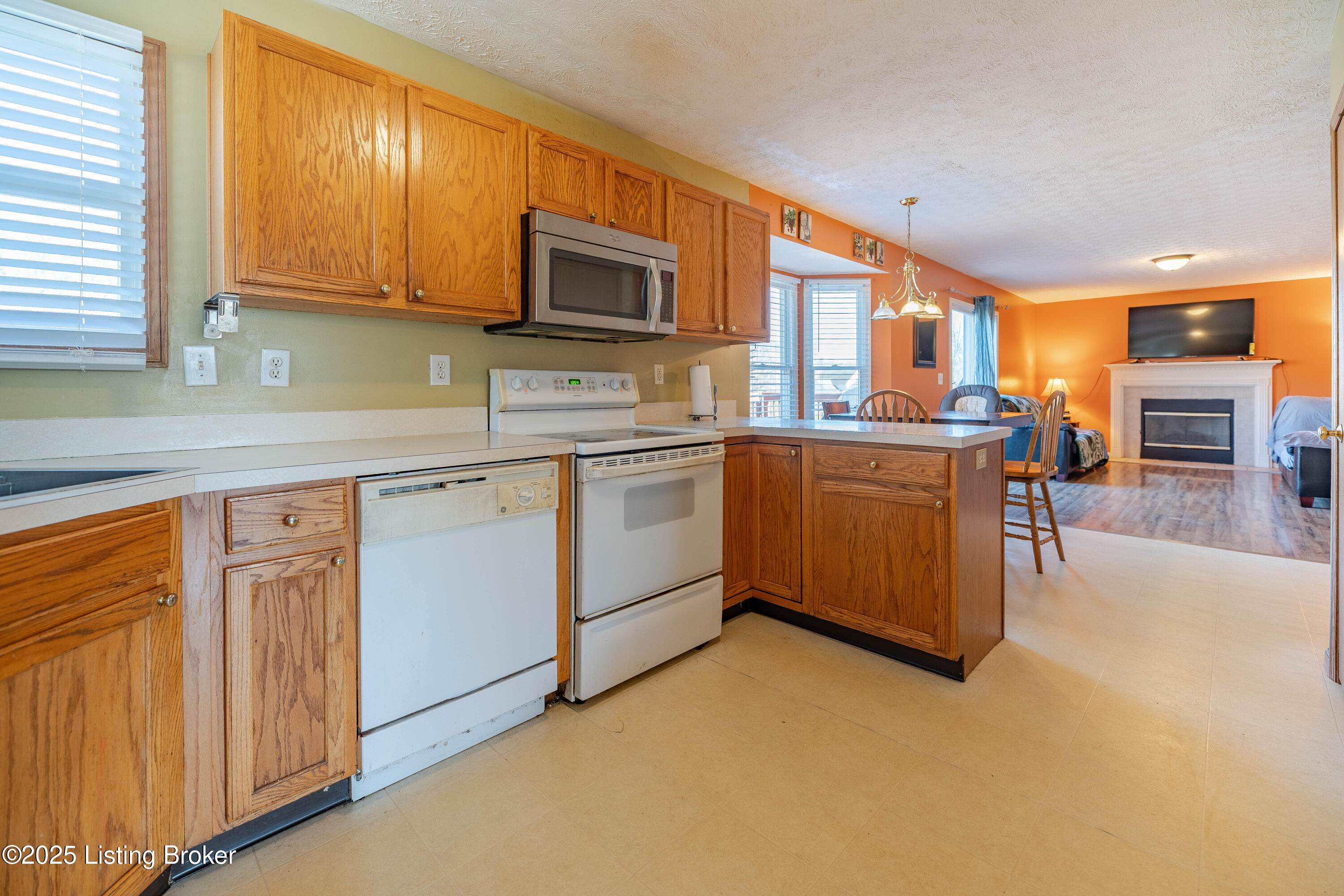 5210 Rainmaker Ct