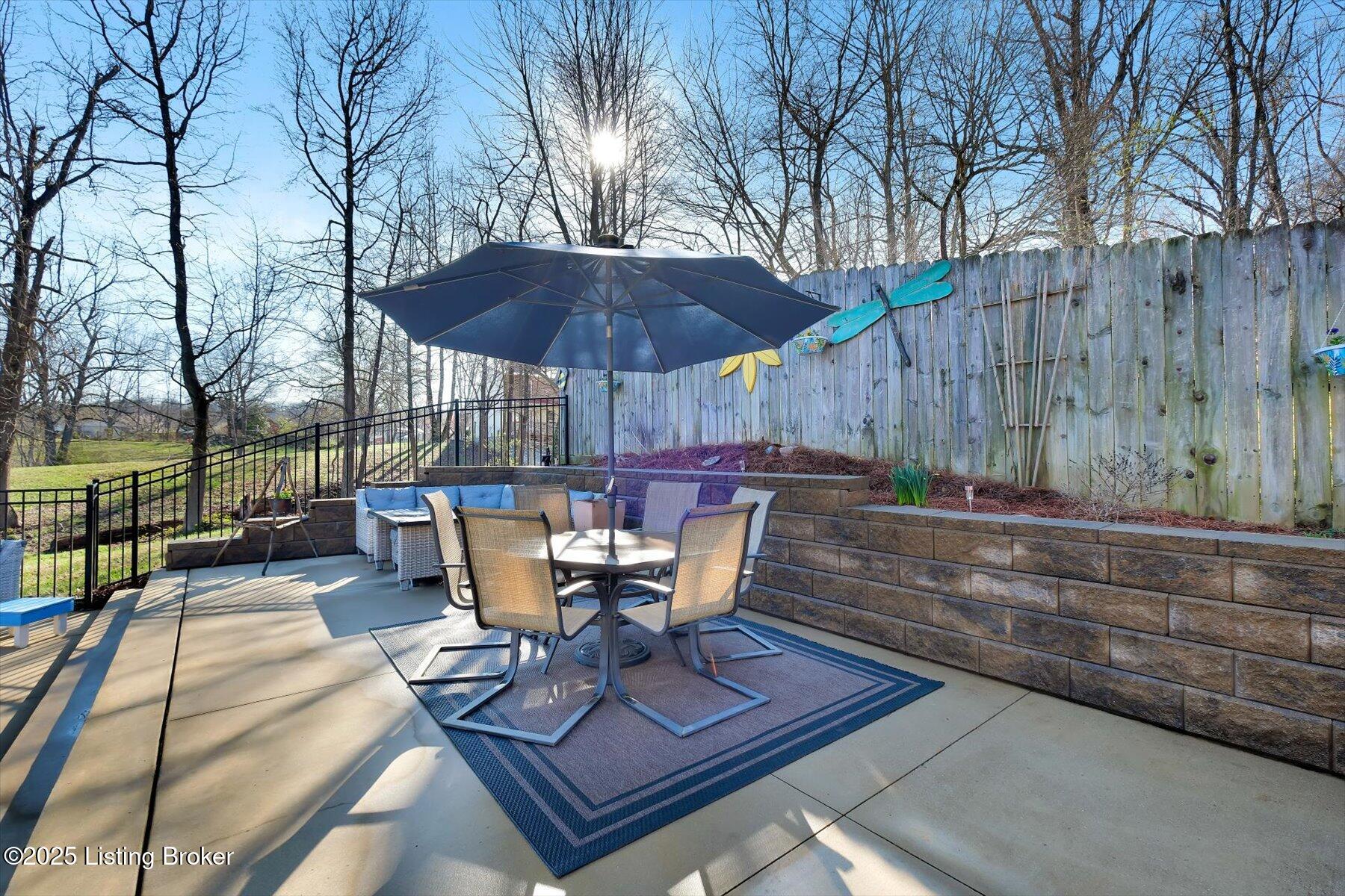7305 Oakburn Dr