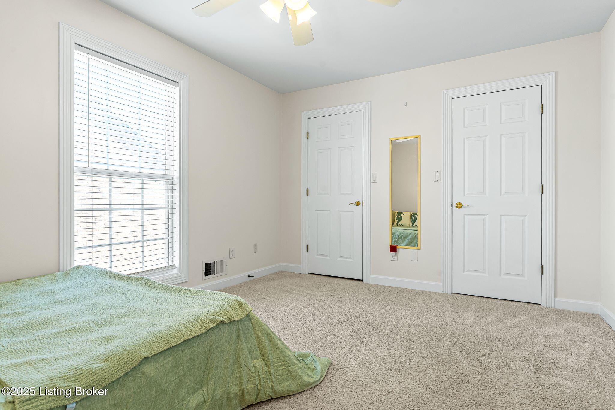 10117 Springhurst Gardens Cir