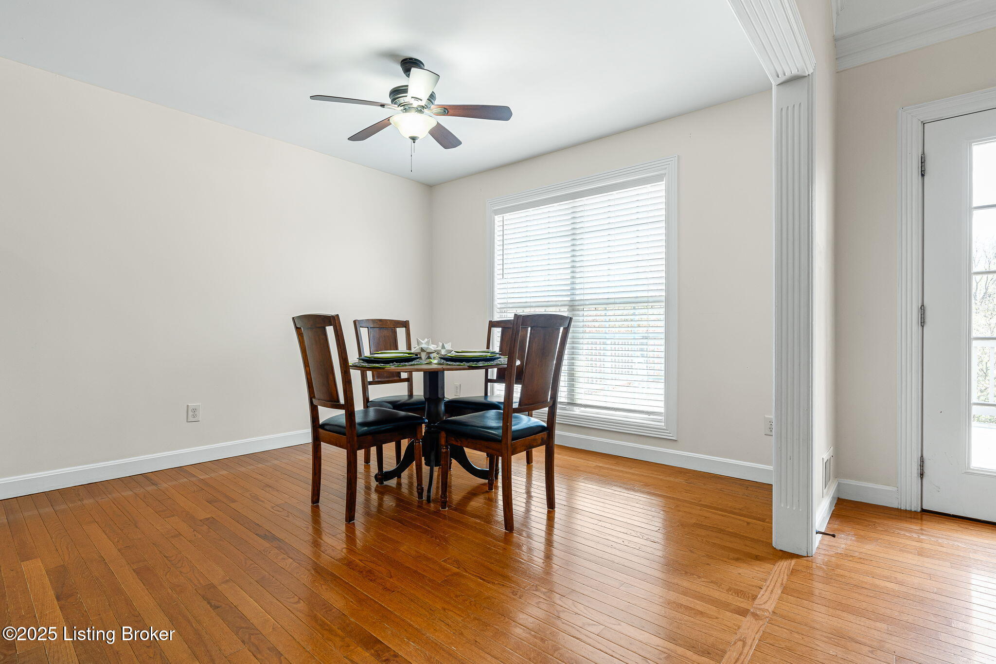 10117 Springhurst Gardens Cir