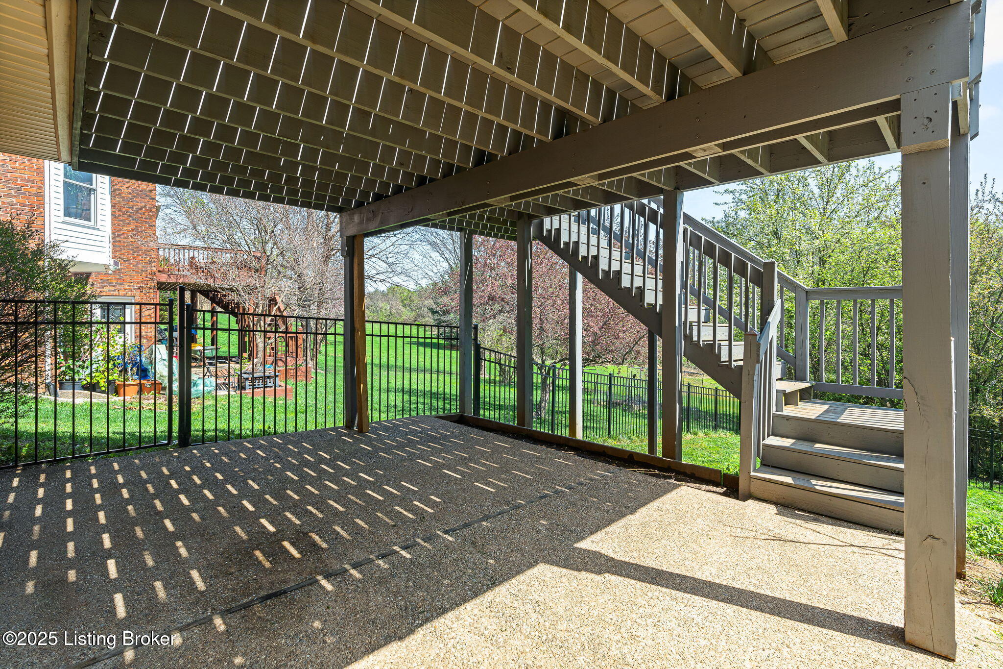 10117 Springhurst Gardens Cir