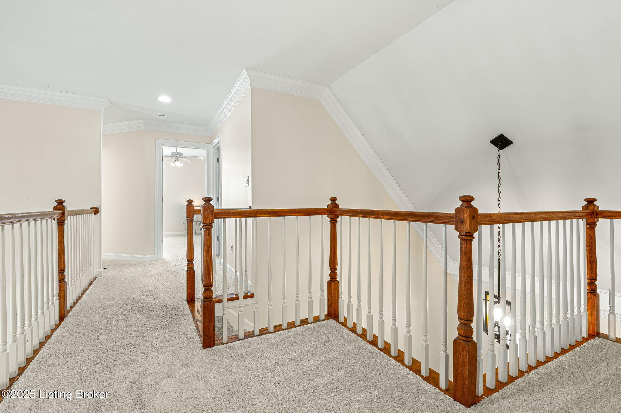 10117 Springhurst Gardens Cir