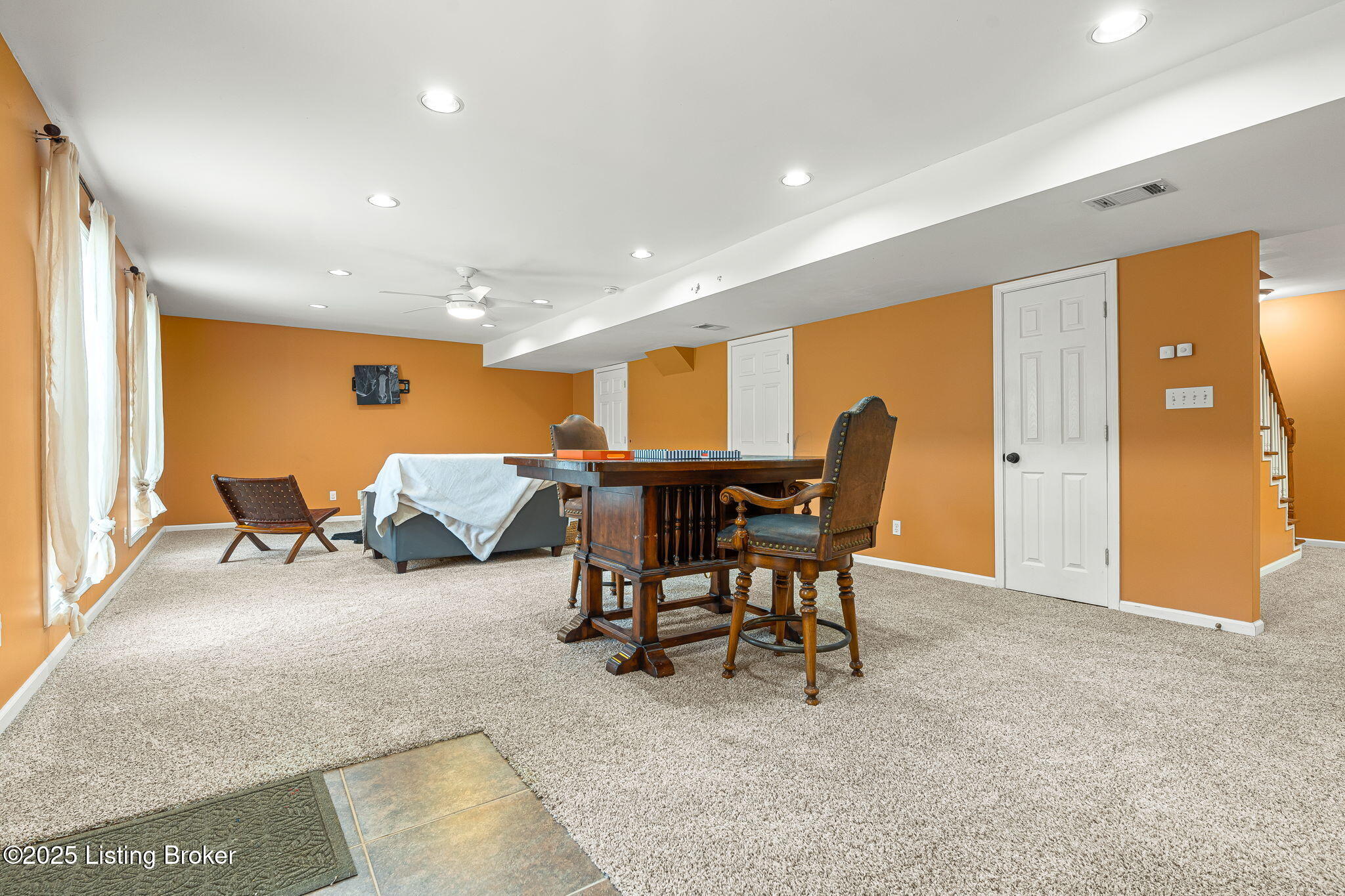 10117 Springhurst Gardens Cir