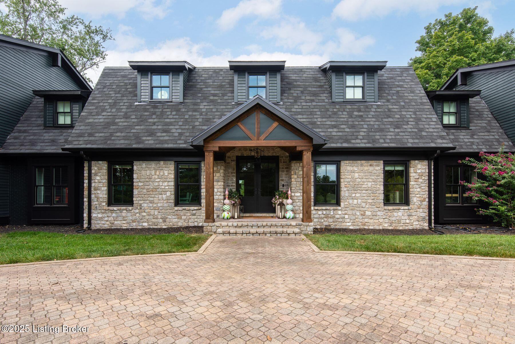 2704 Little Hills Ln