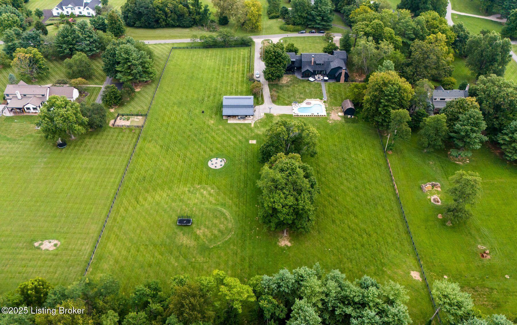 2704 Little Hills Ln