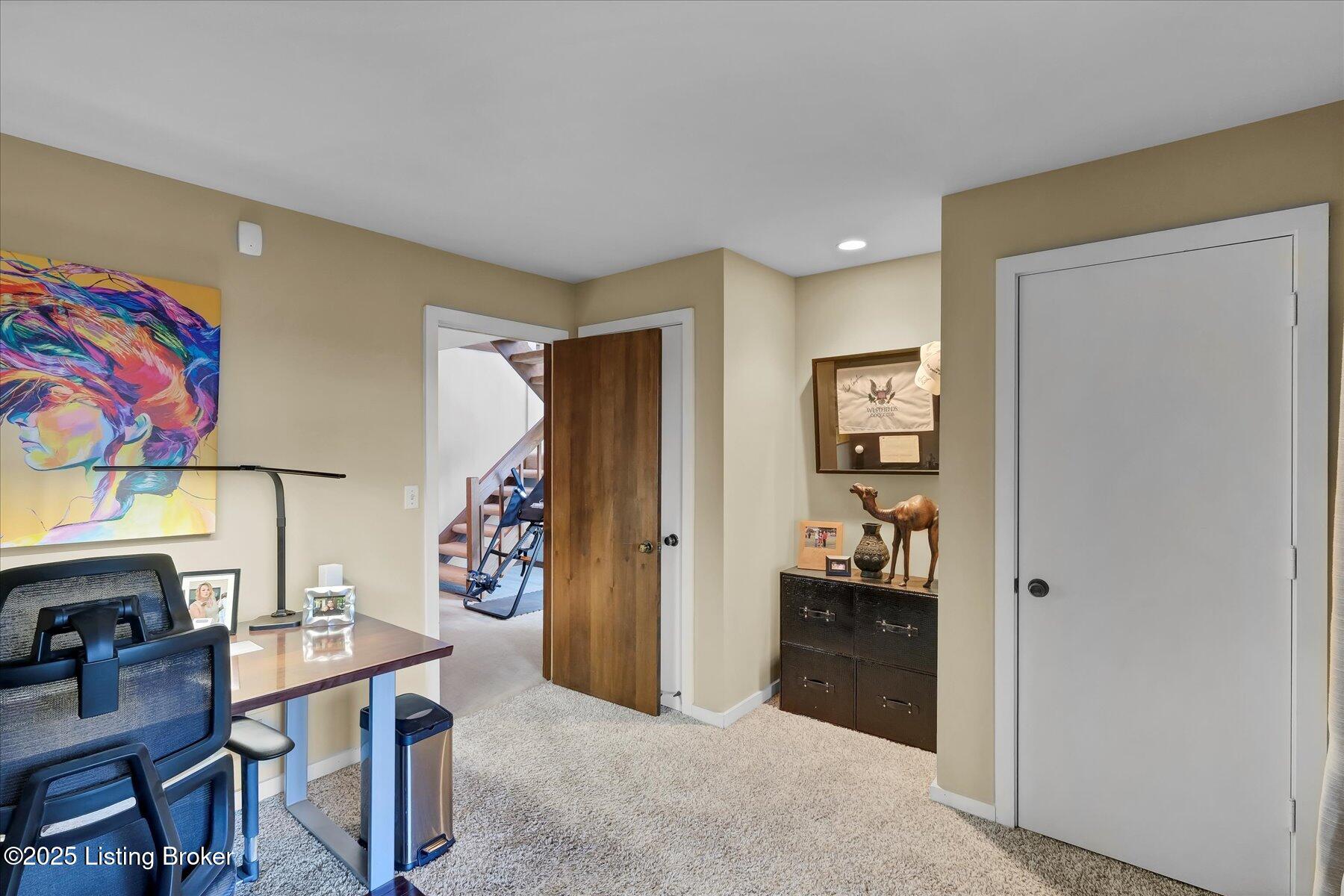 6108 Fox Hunt Ct