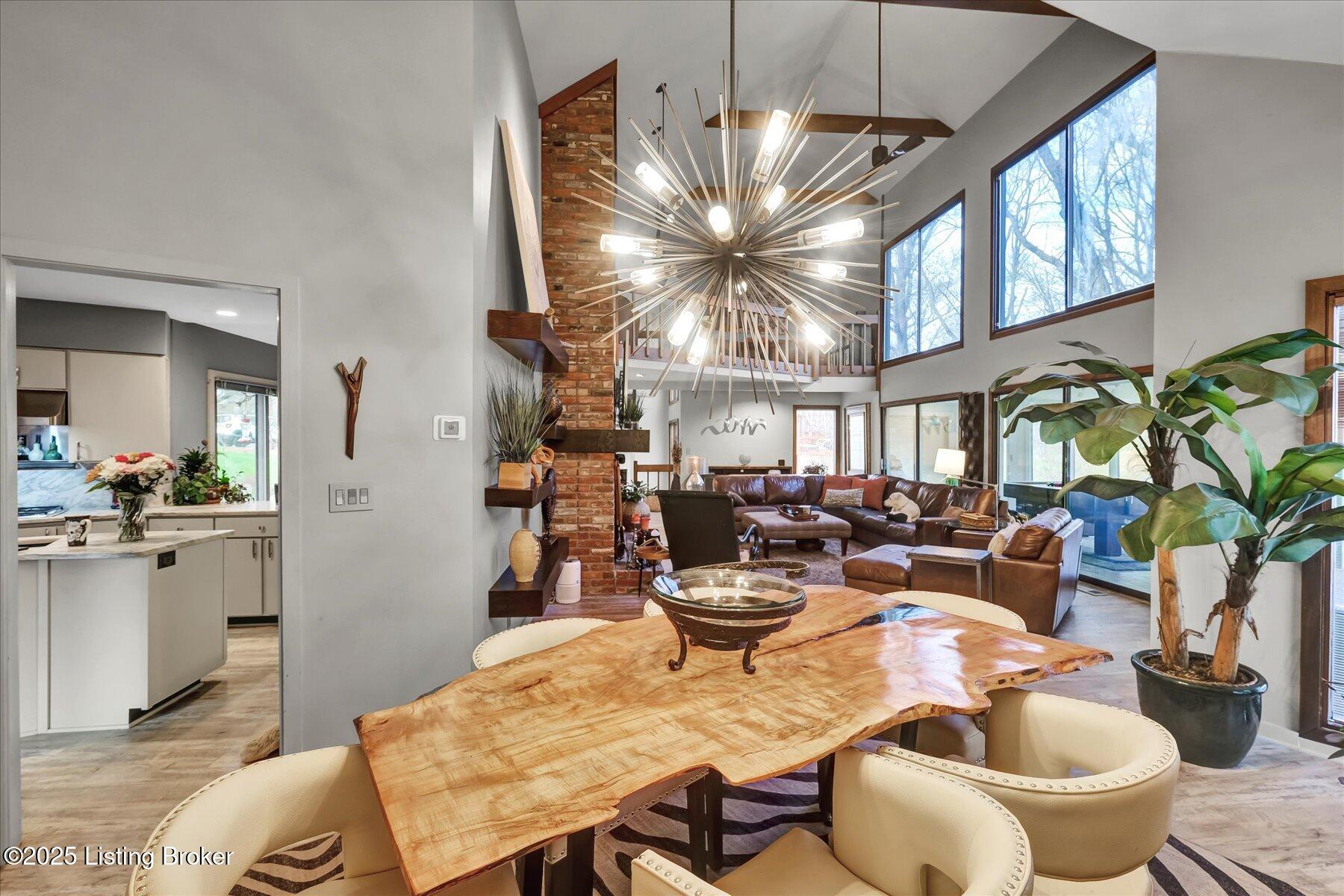 6108 Fox Hunt Ct