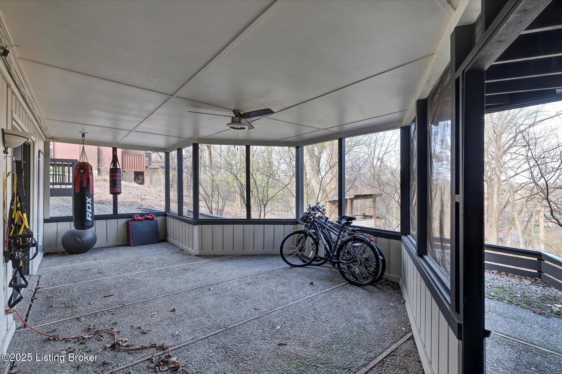 6108 Fox Hunt Ct