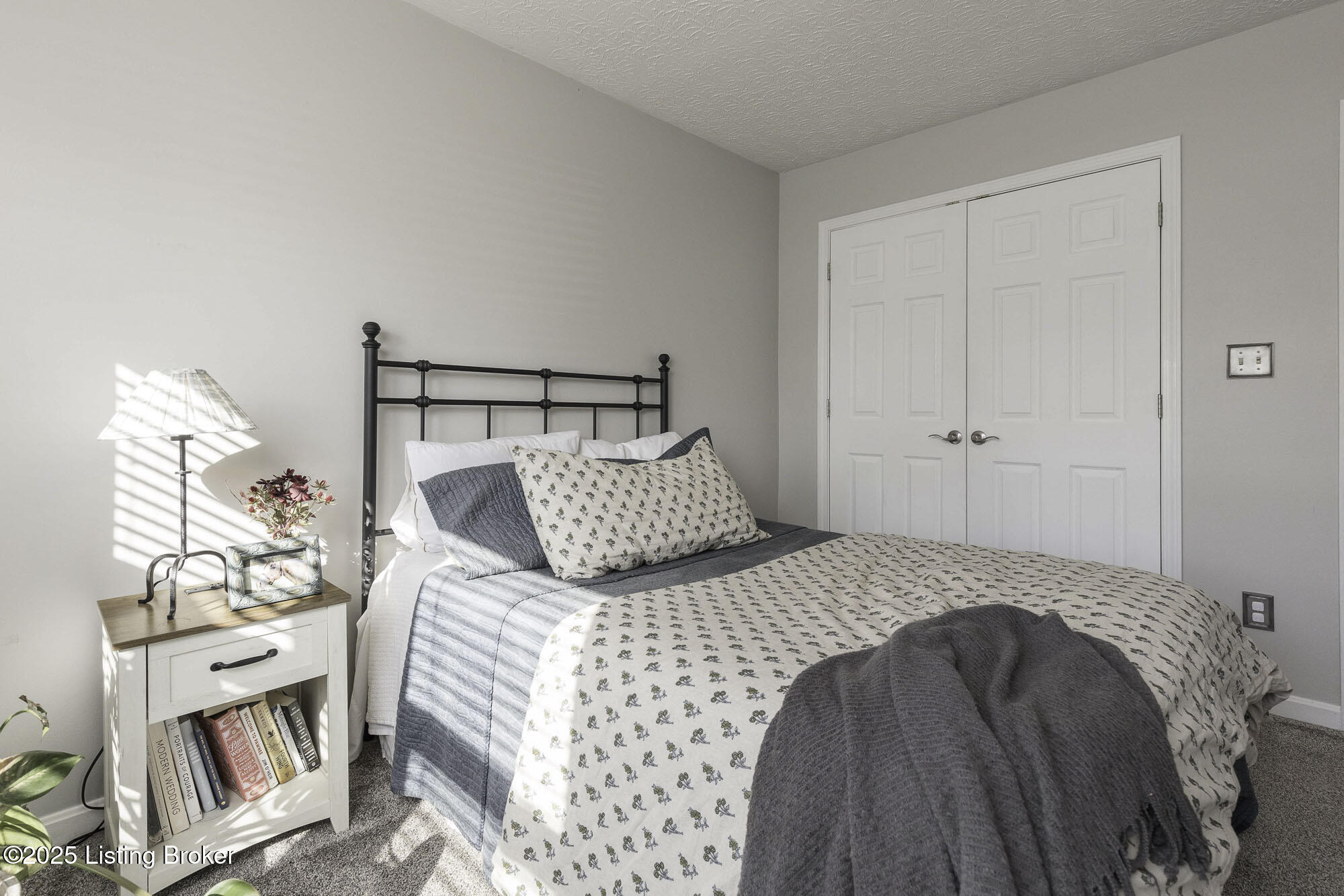 10803 Silvermoon Ct