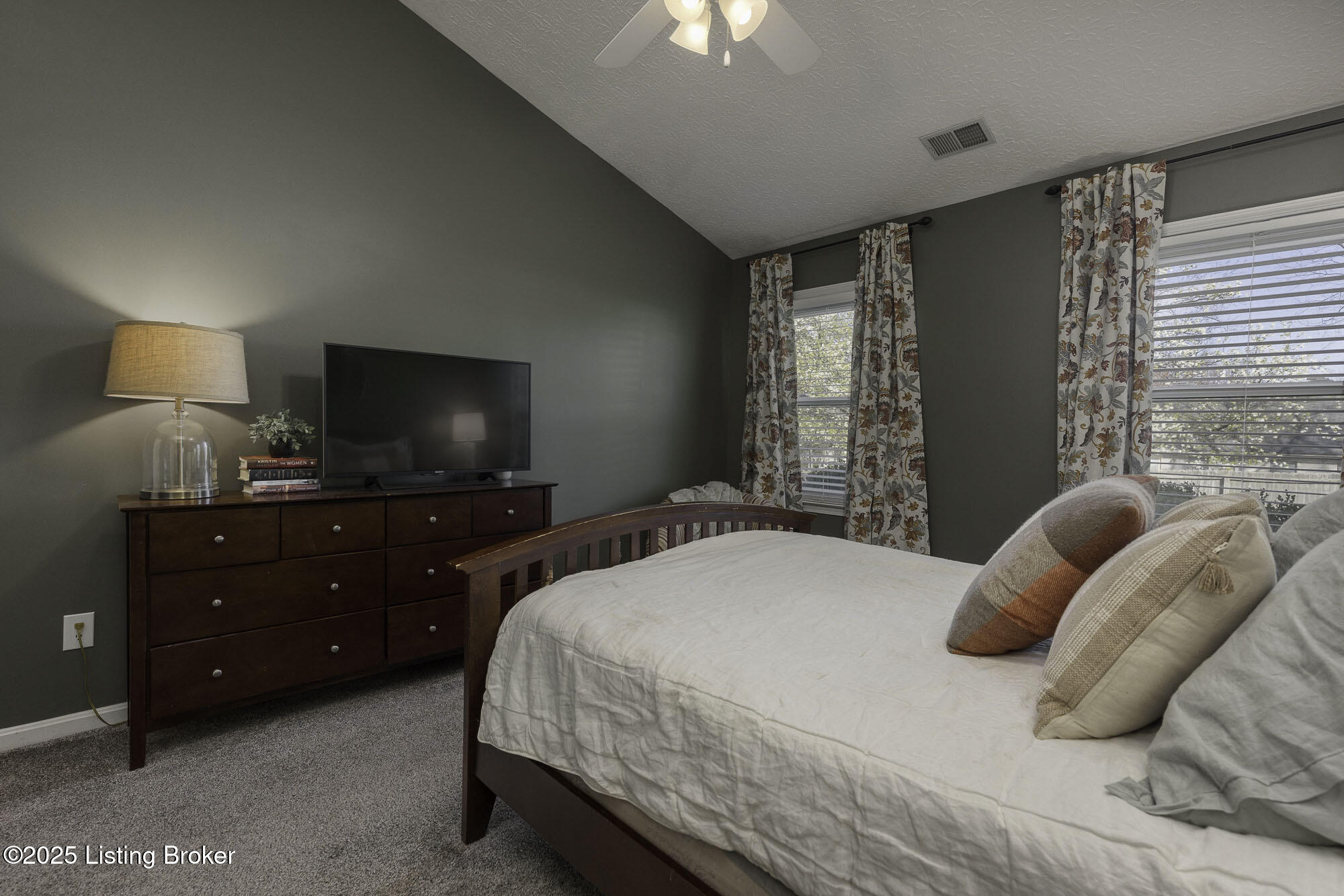 10803 Silvermoon Ct