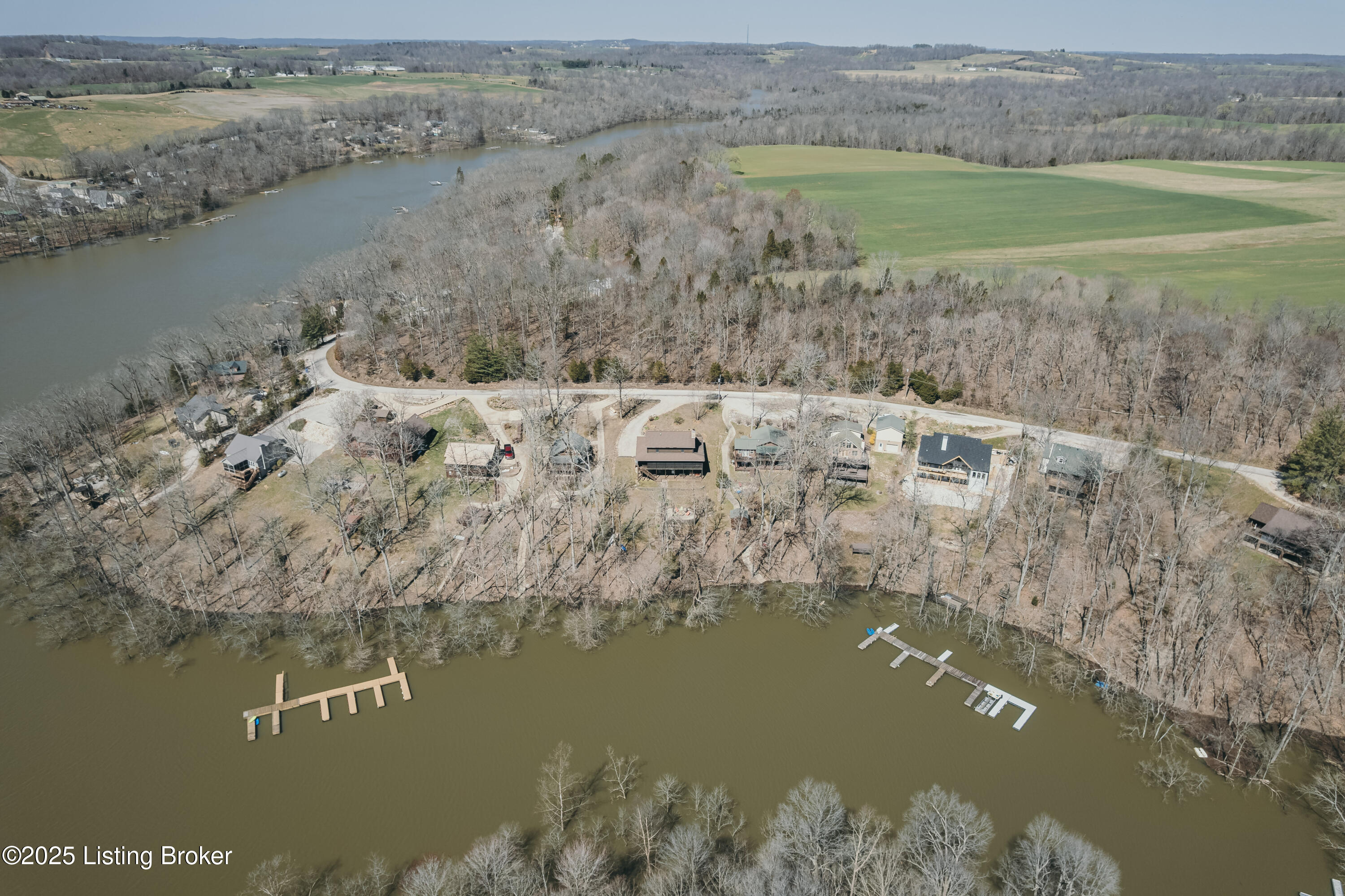 387 Timberlake Ln, McDaniels