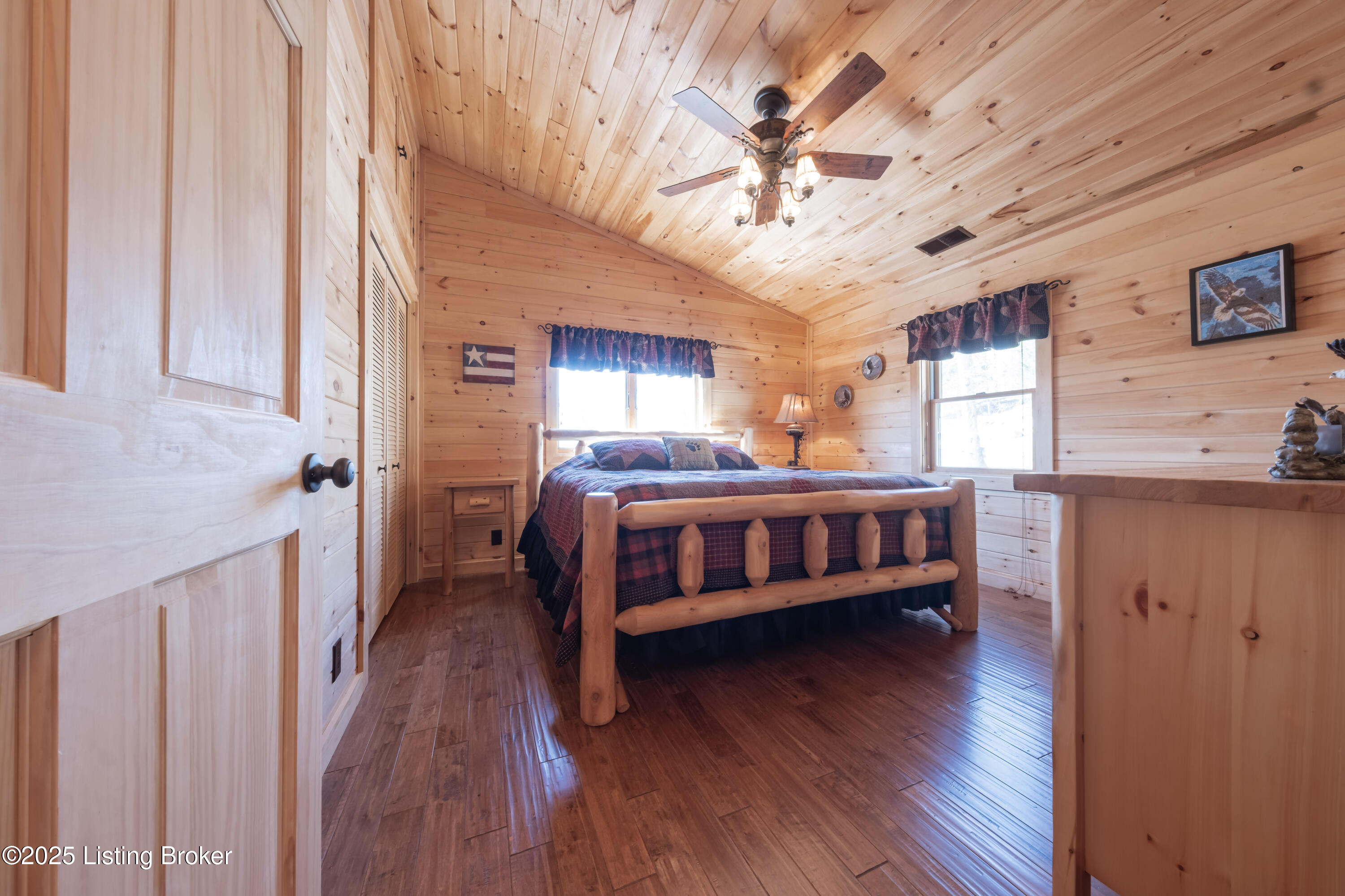 387 Timberlake Ln, McDaniels