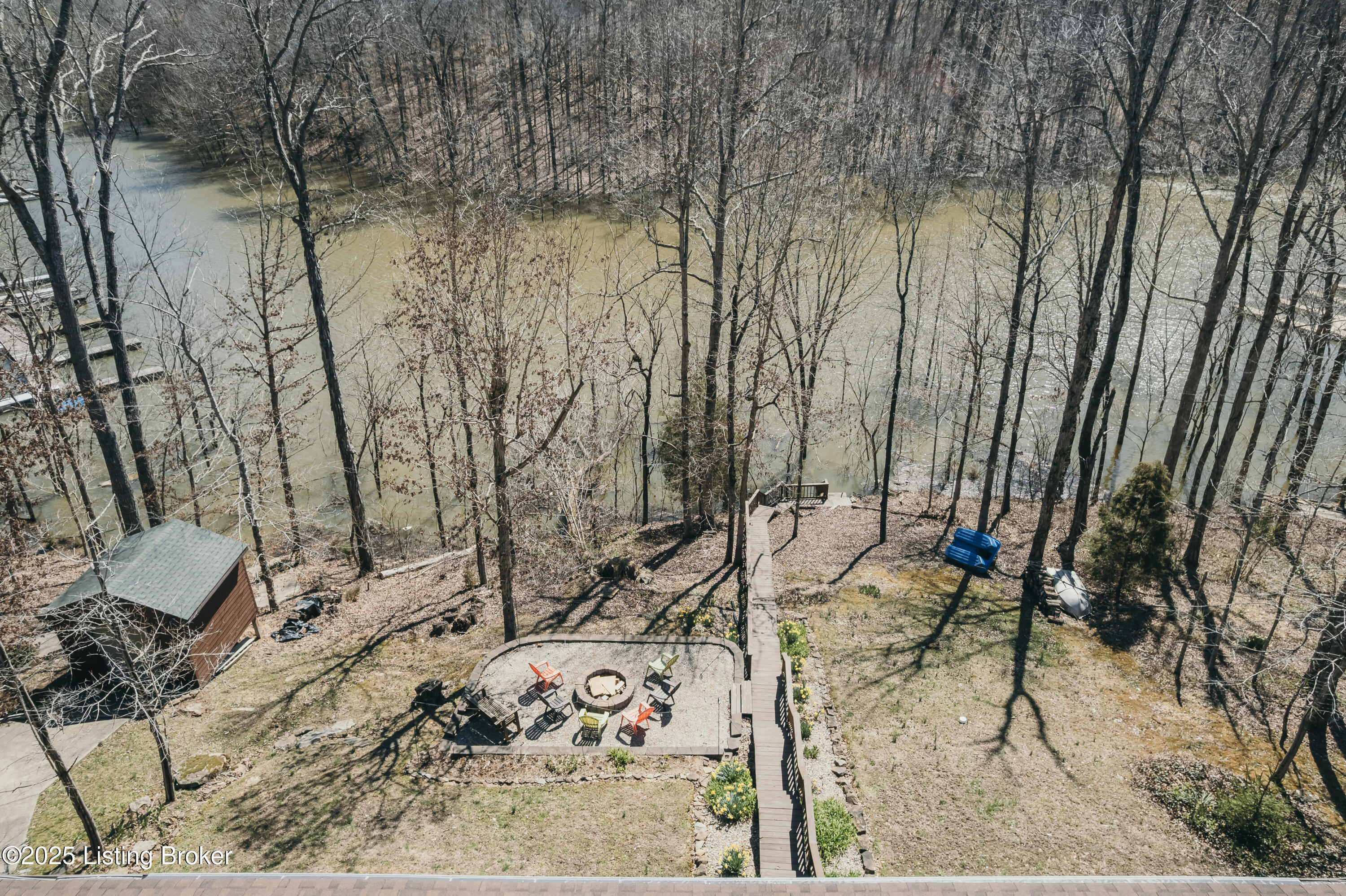 387 Timberlake Ln, McDaniels