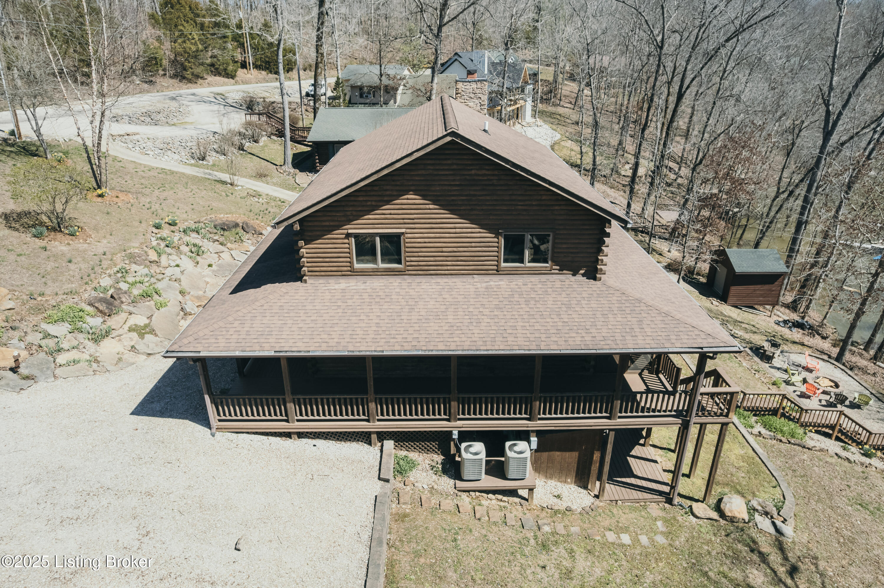 387 Timberlake Ln, McDaniels