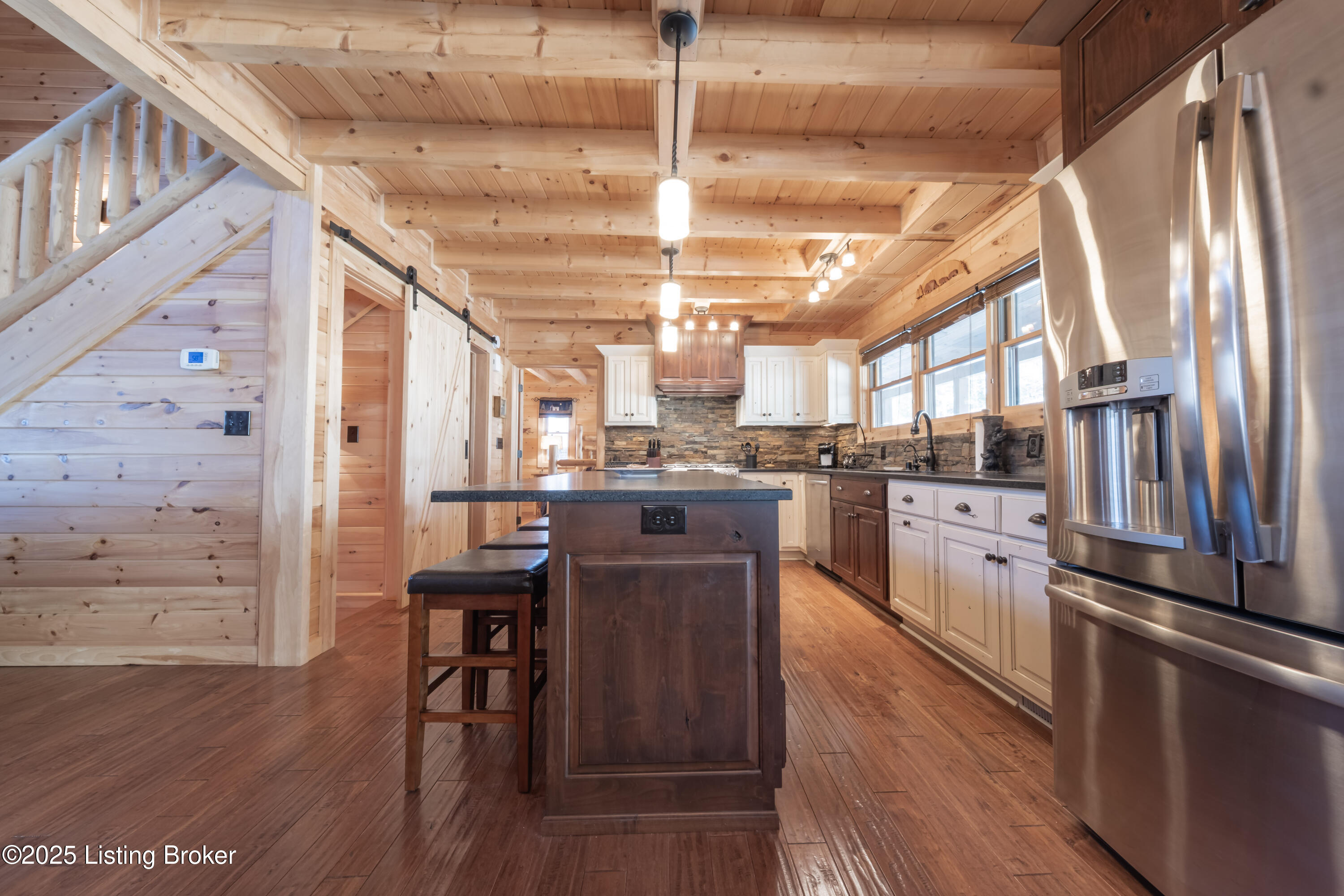 387 Timberlake Ln, McDaniels