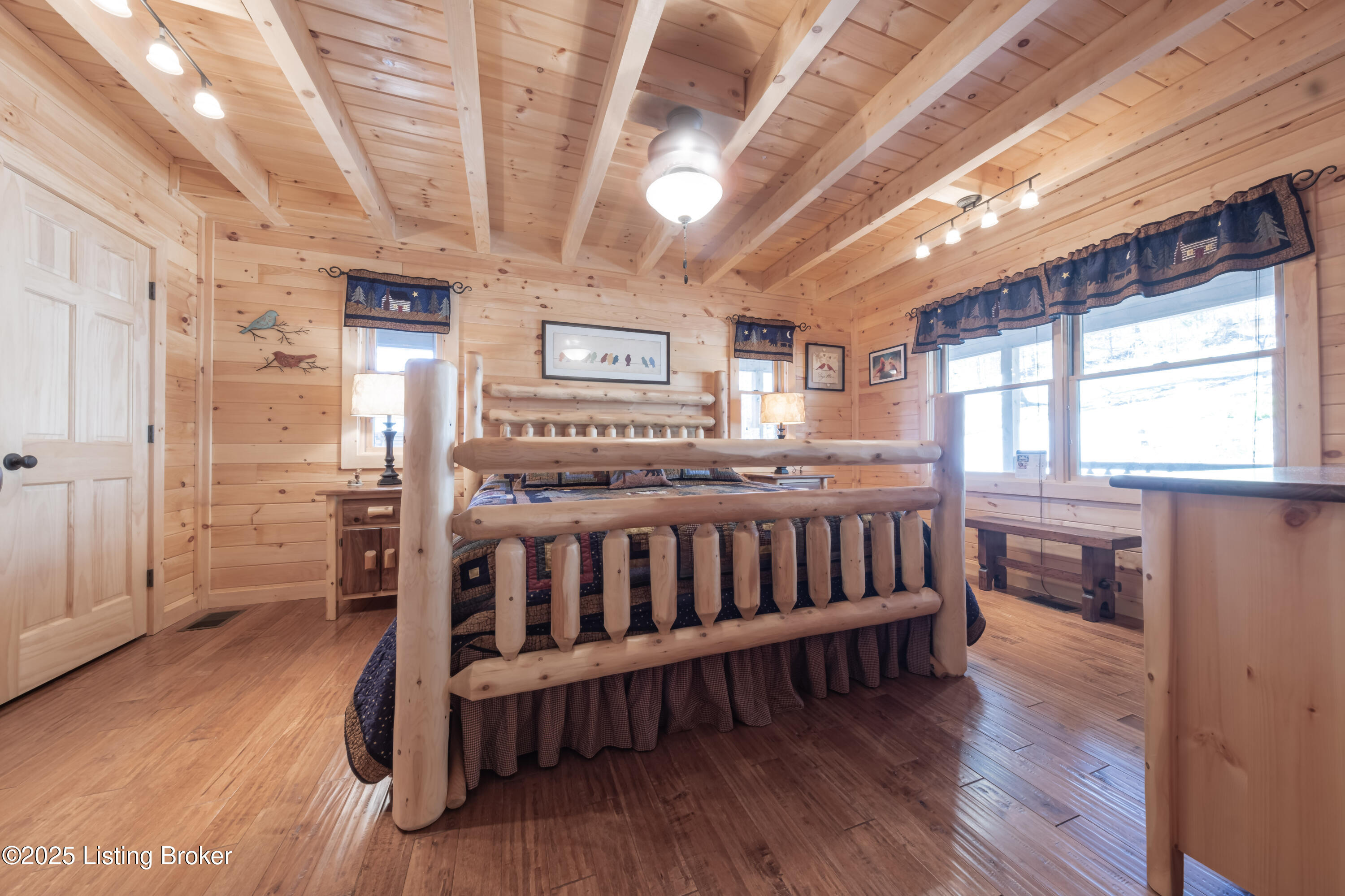 387 Timberlake Ln, McDaniels