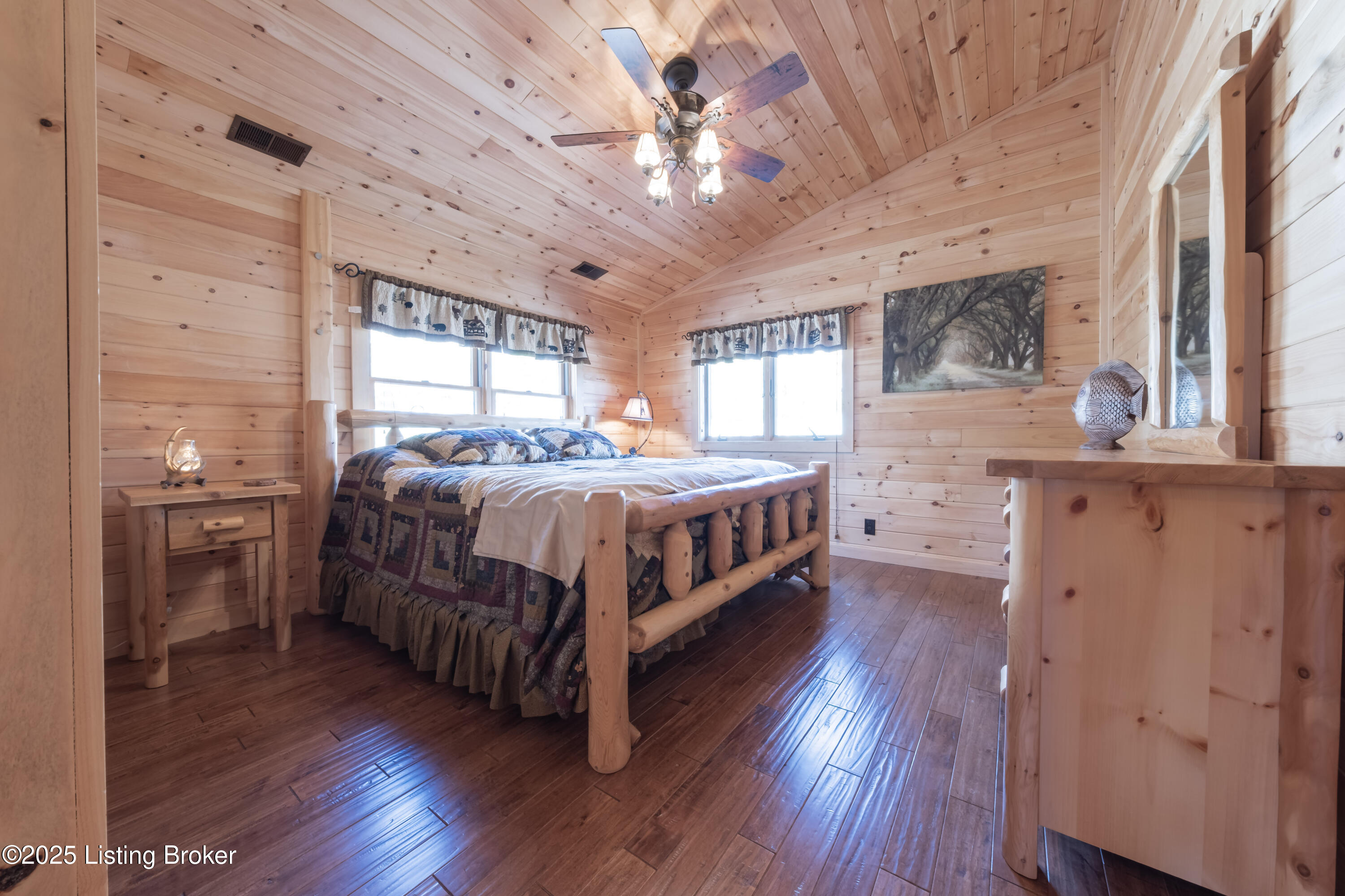 387 Timberlake Ln, McDaniels
