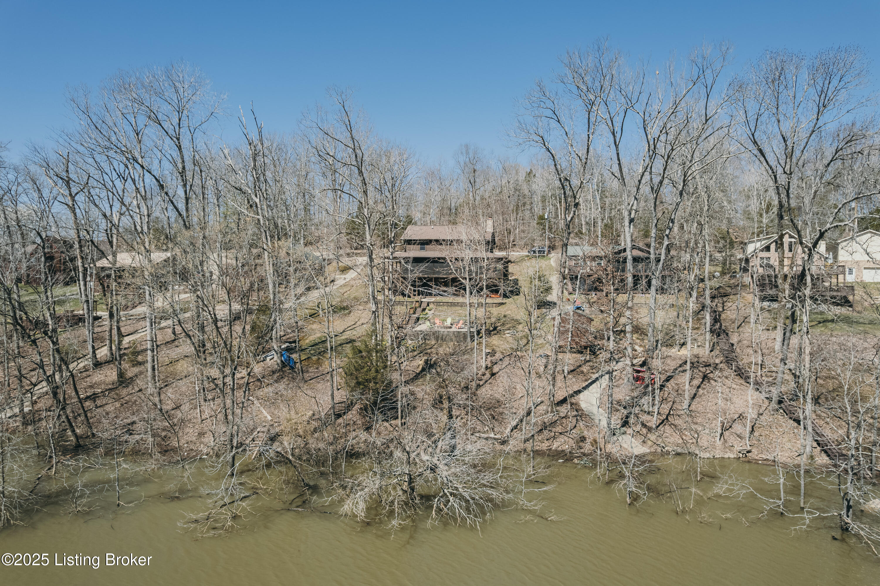 387 Timberlake Ln, McDaniels