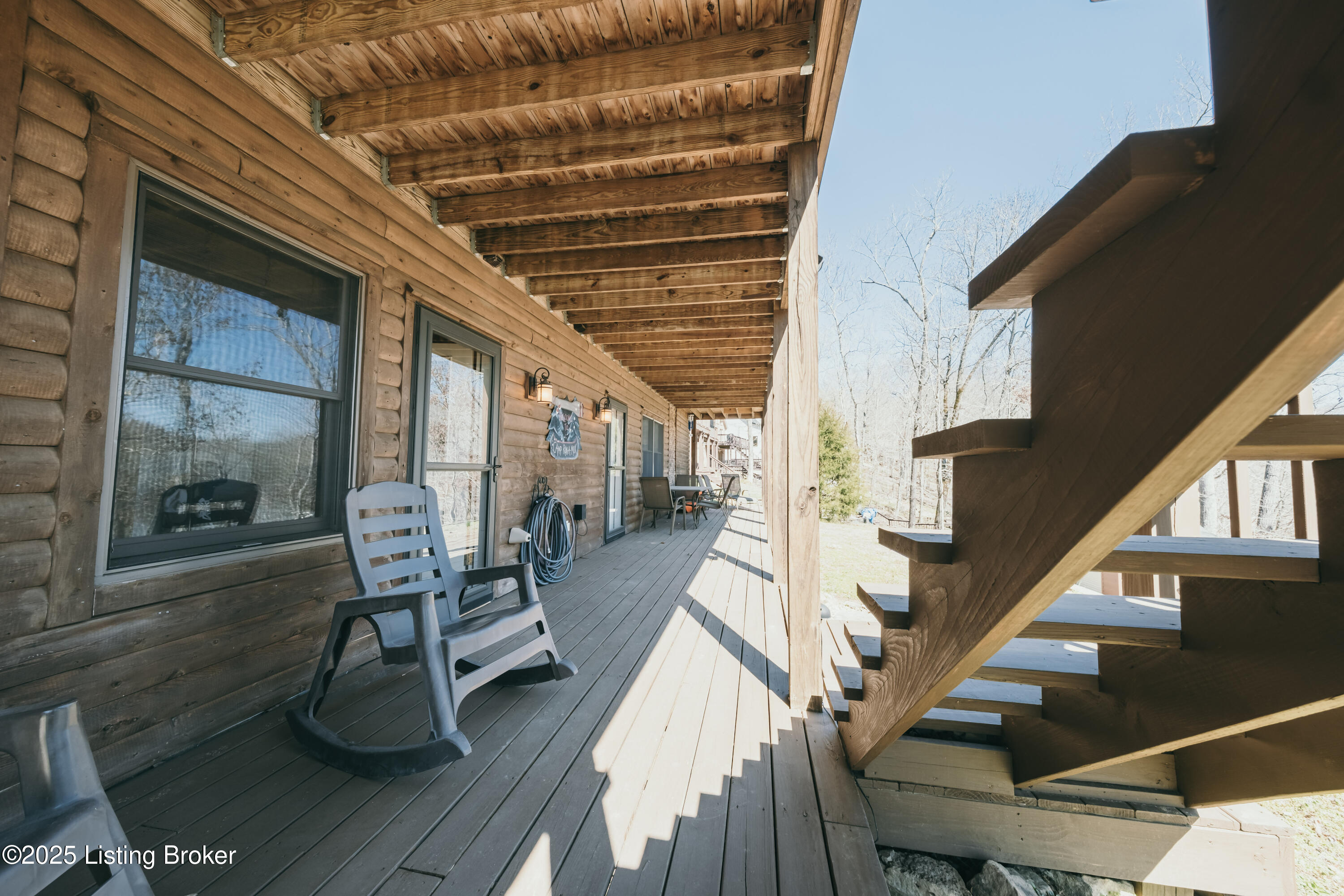 387 Timberlake Ln, McDaniels
