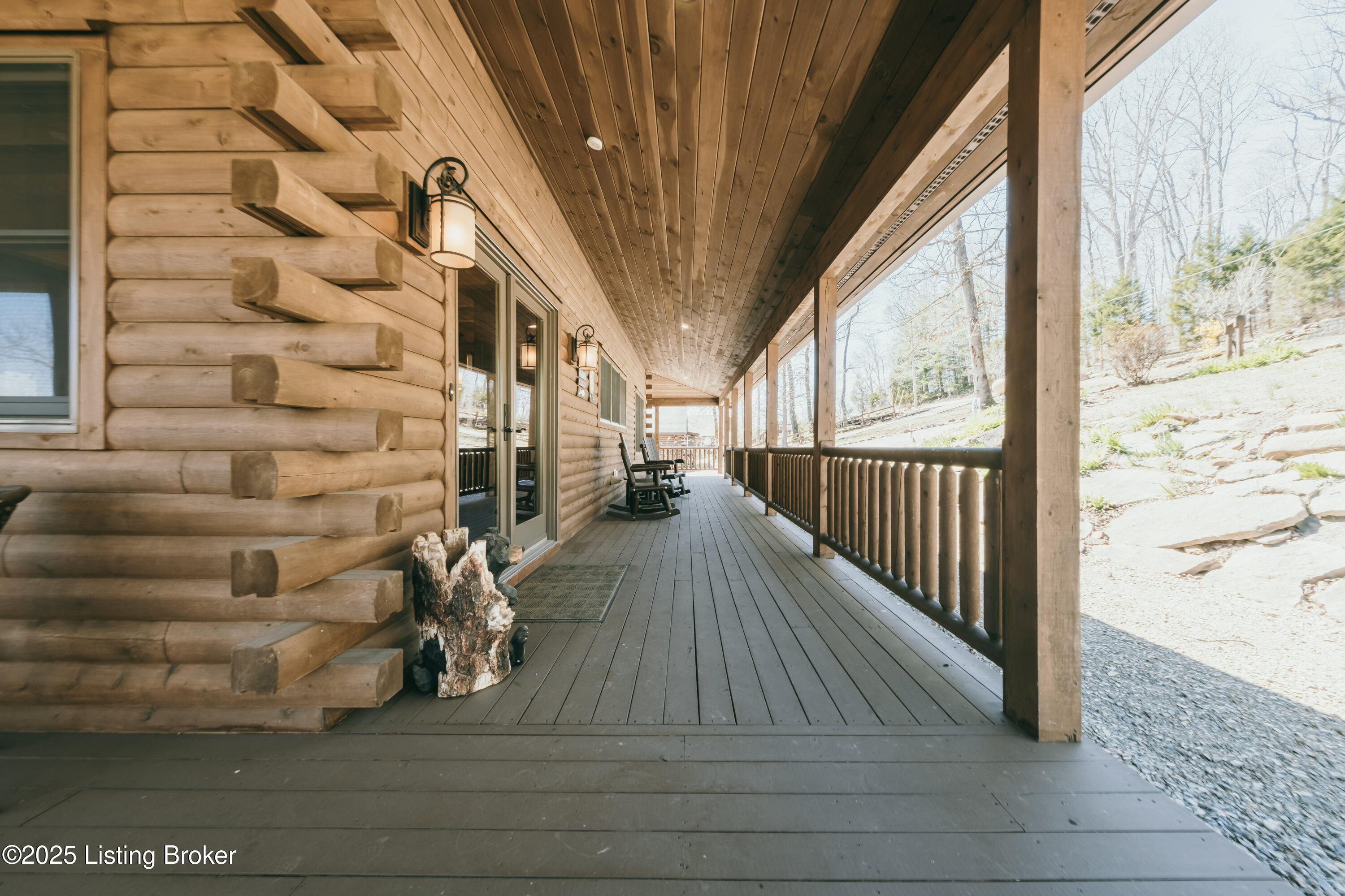 387 Timberlake Ln, McDaniels