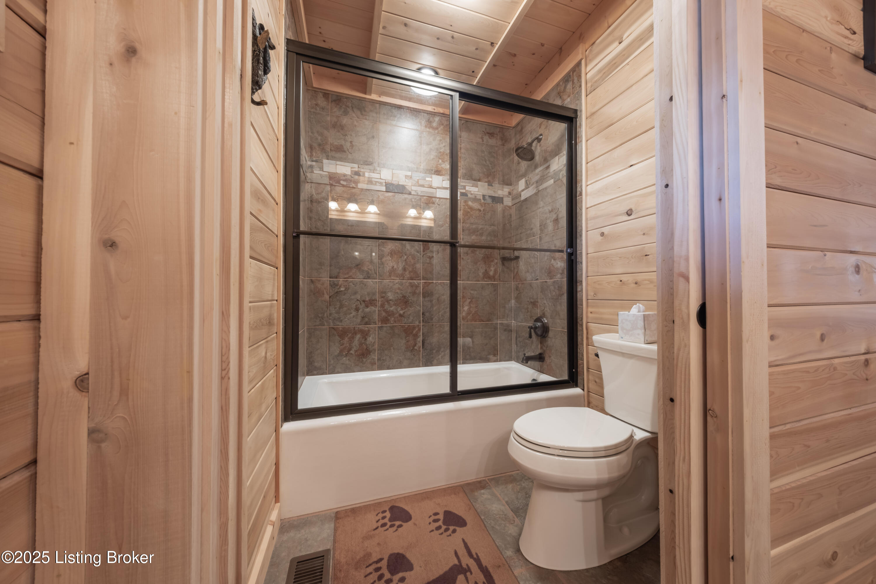 387 Timberlake Ln, McDaniels